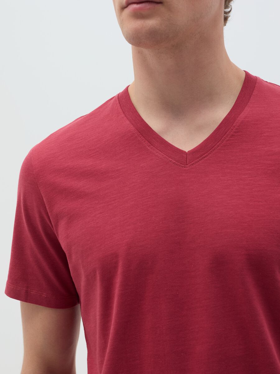 Slub cotton T-shirt with V neck_2