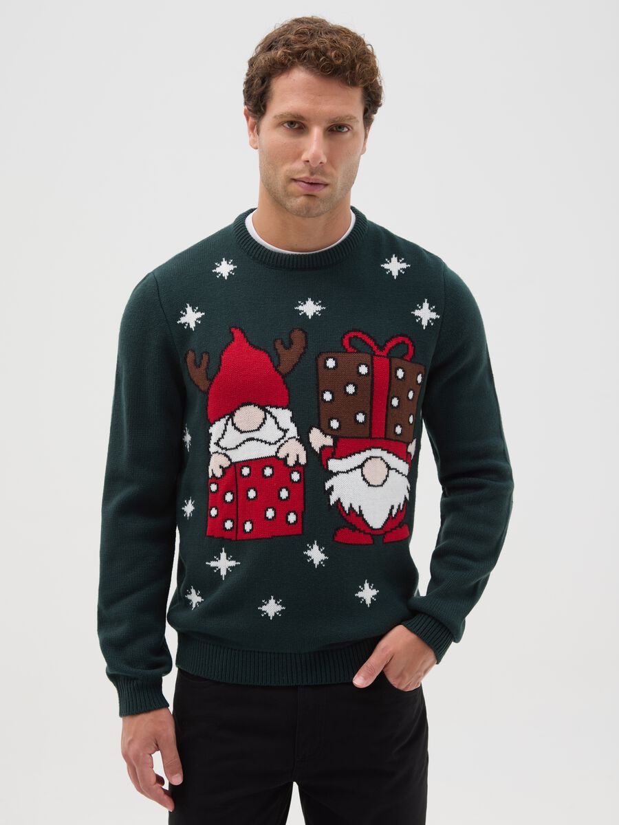 Green regular fit Christmas sweater with embroidery_0