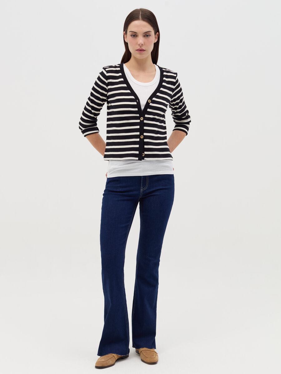 Striped cardigan with V neck_1