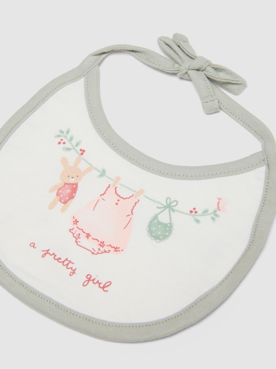 Bipack bavaglini in puro cotone multicolor da neonata con ricami_1