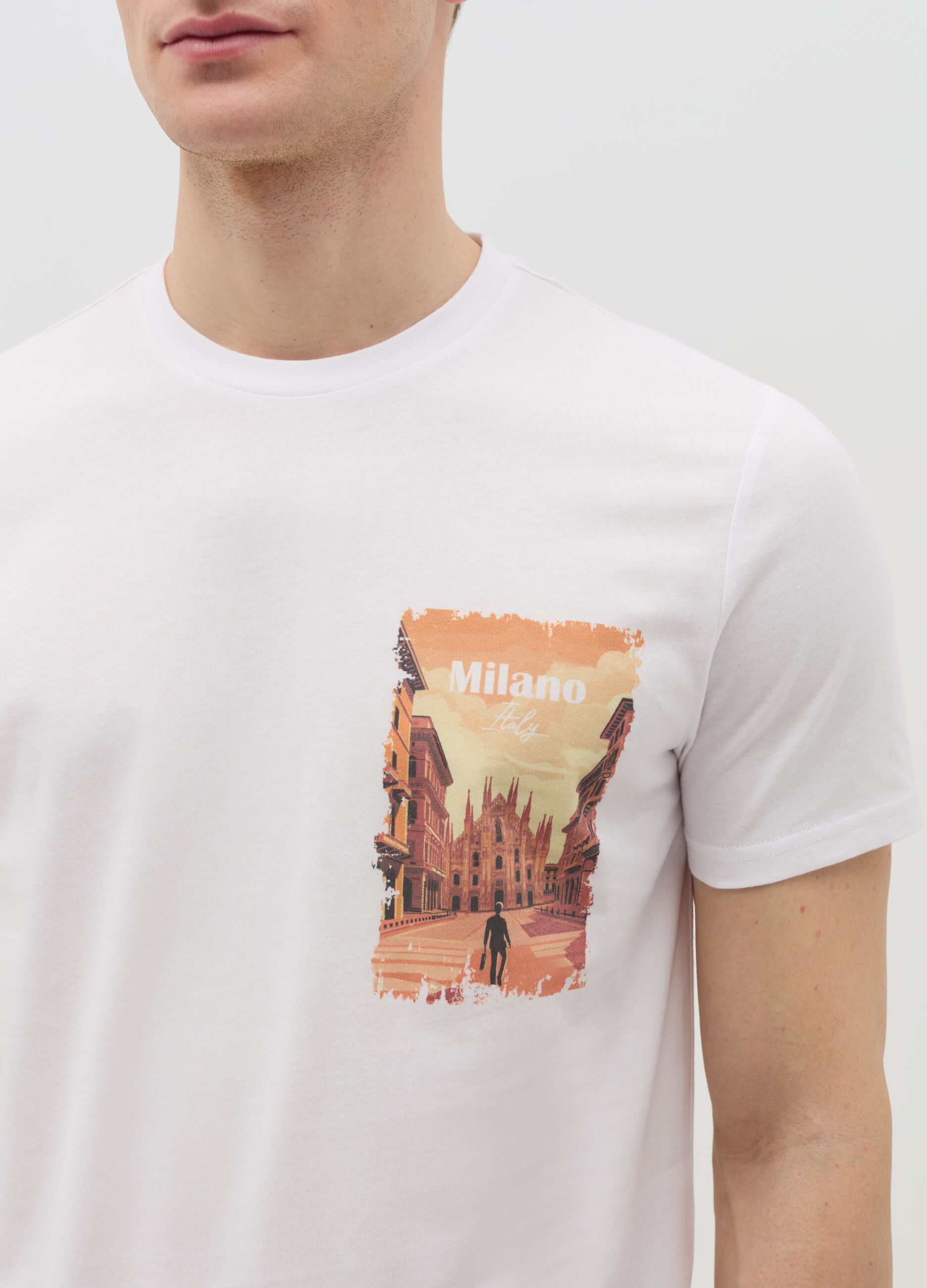 T-shirt in cotone con stampa "Milano Italy"