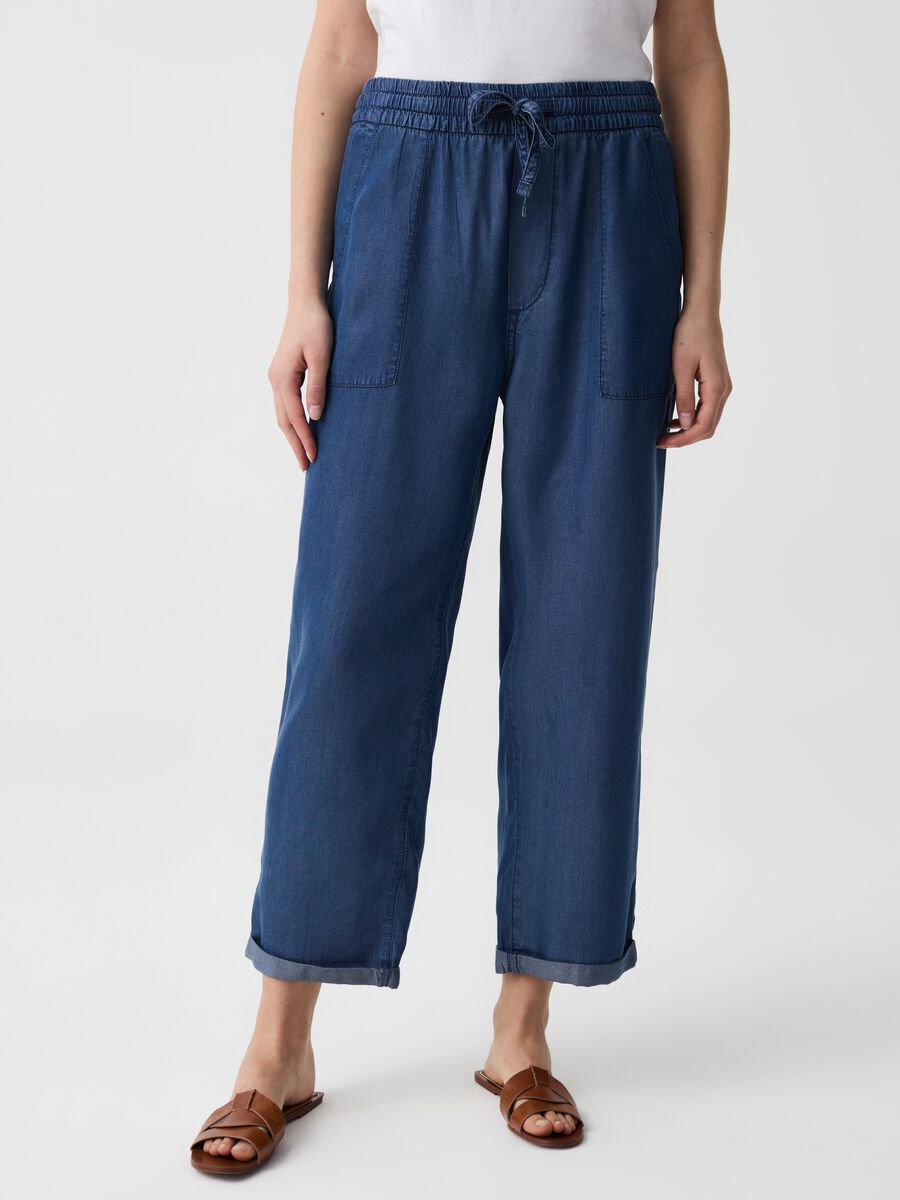 Wide-leg denim-effect joggers with turn-ups_1