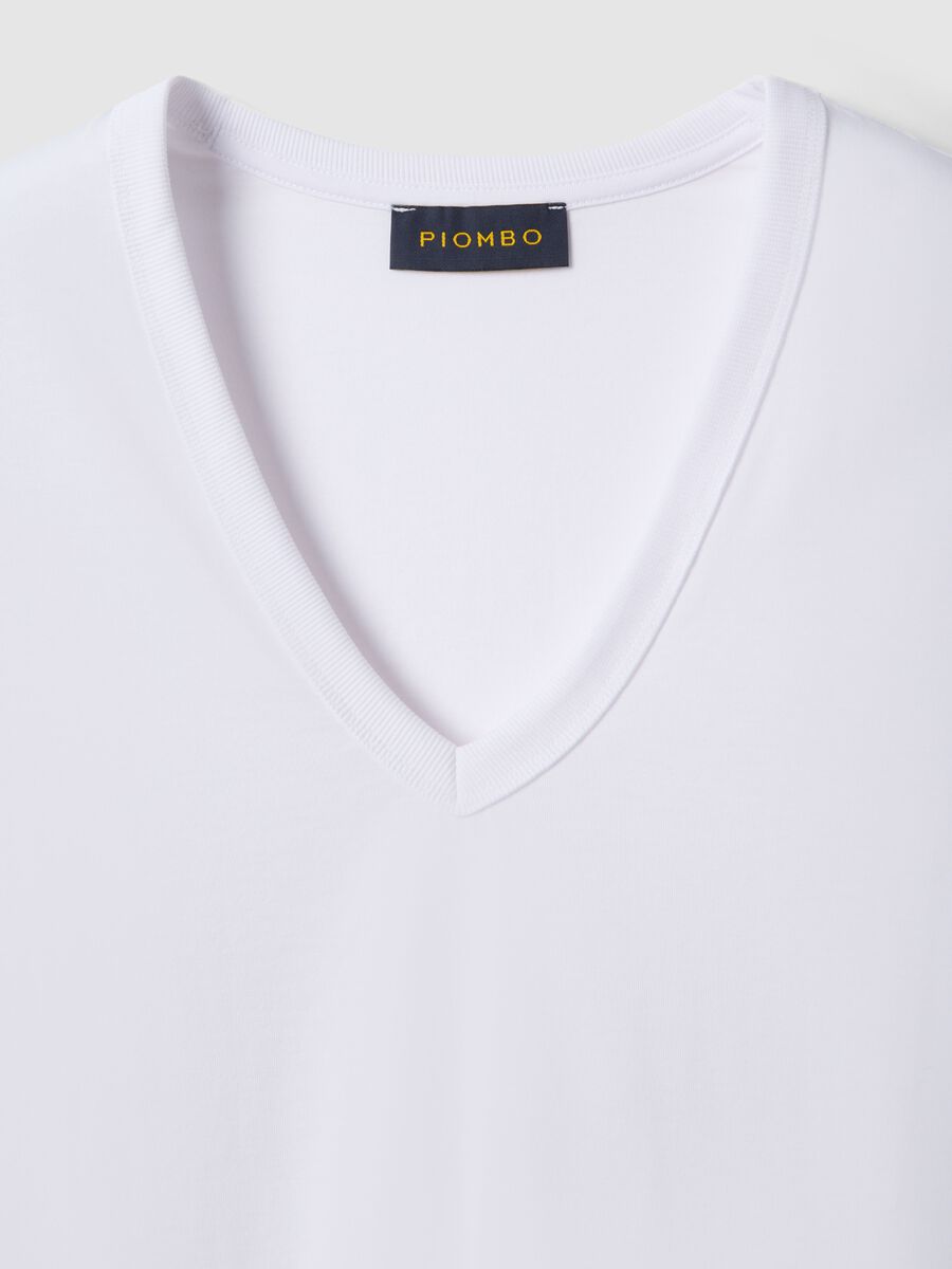 T-shirt in puro cotone bianca regular fit deep V_5