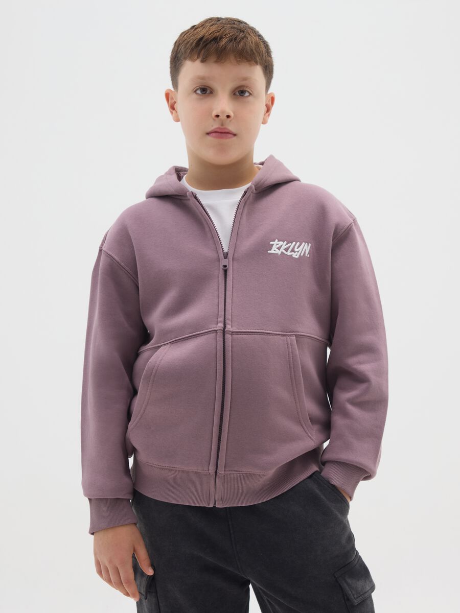 Felpa da ragazzo in misto cotone elasticizzato viola regular fit con zip e girocollo_0