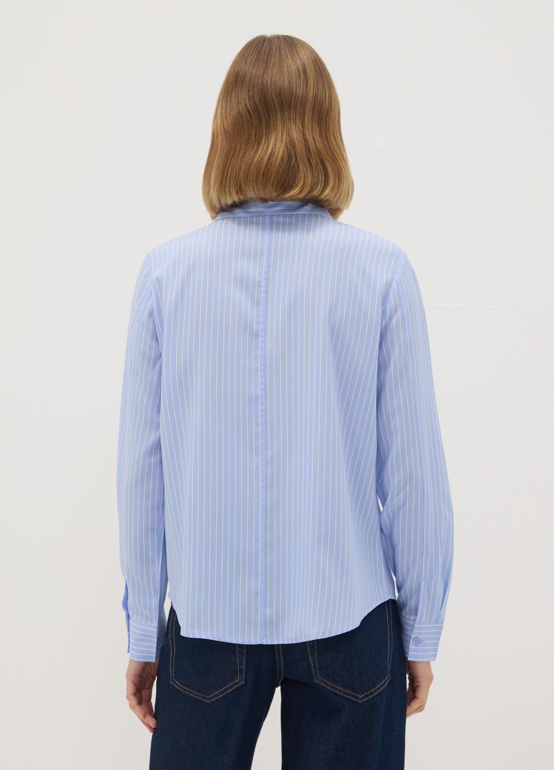 Camicia azzurra a righe in pura viscosa regular fit