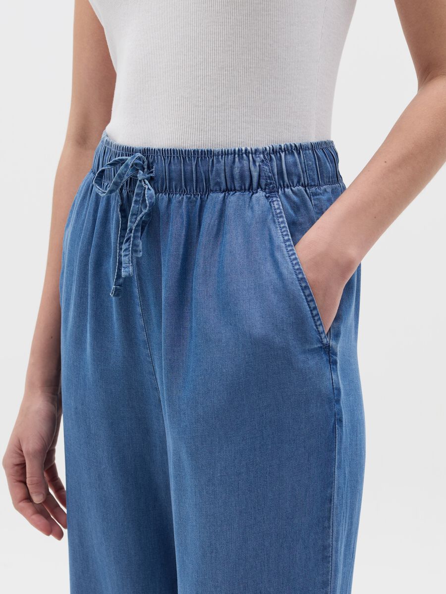 Denim-effect wide-leg fluid joggers_2