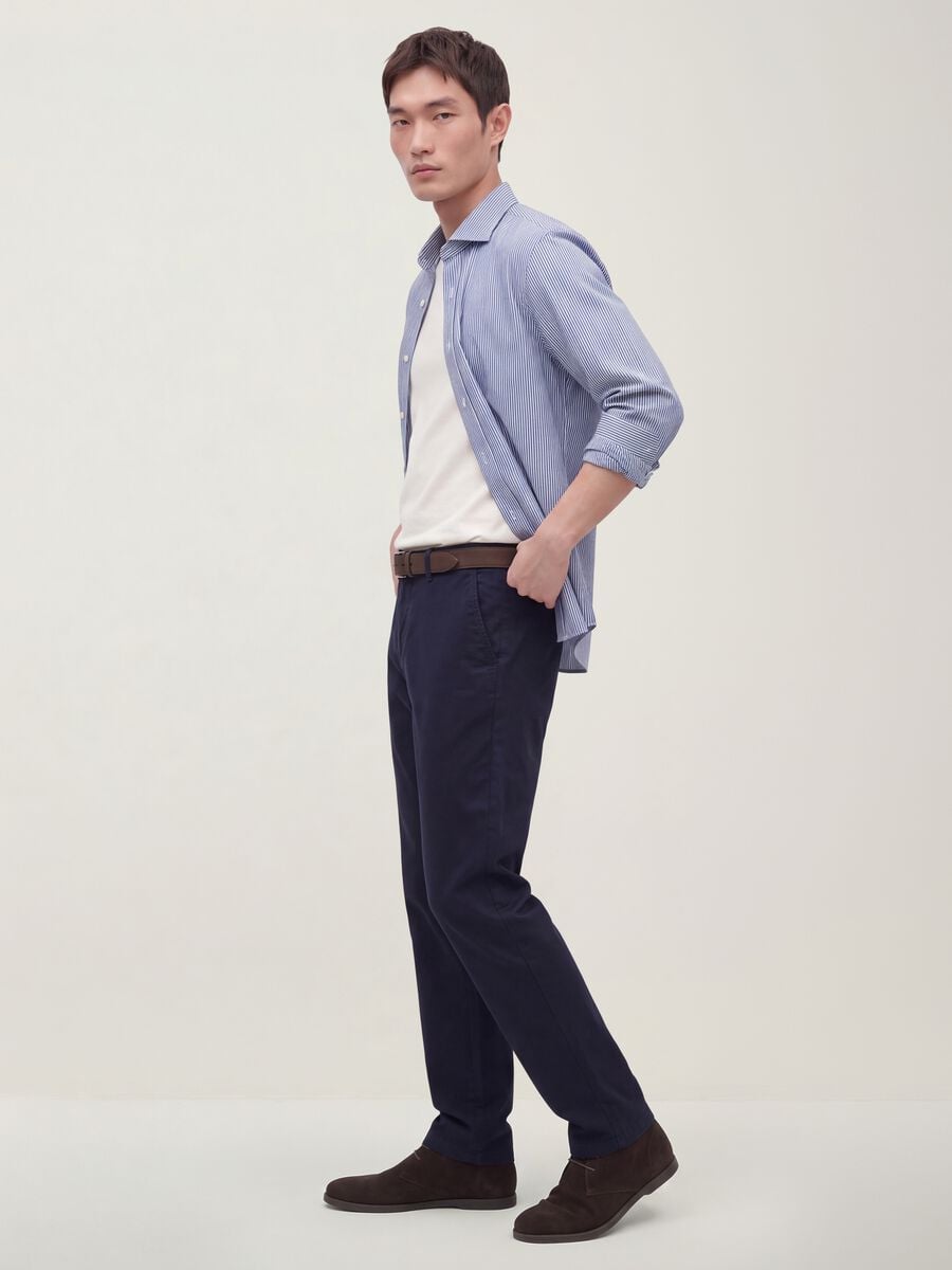 Pantaloni chino blu in twill di cotone elasticizzato slim fit_1