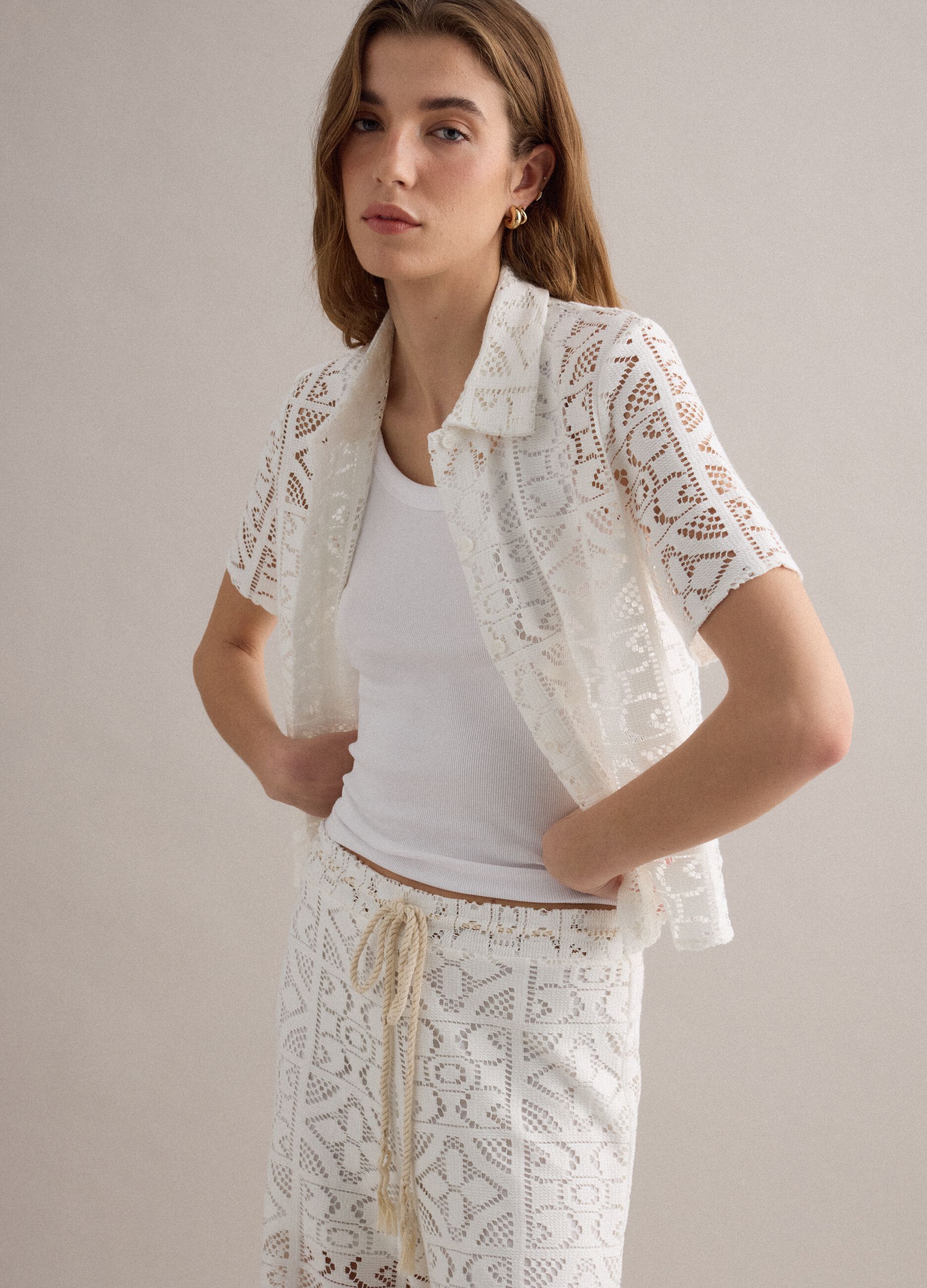 White perforated short-sleeve polo shirt, regular fit