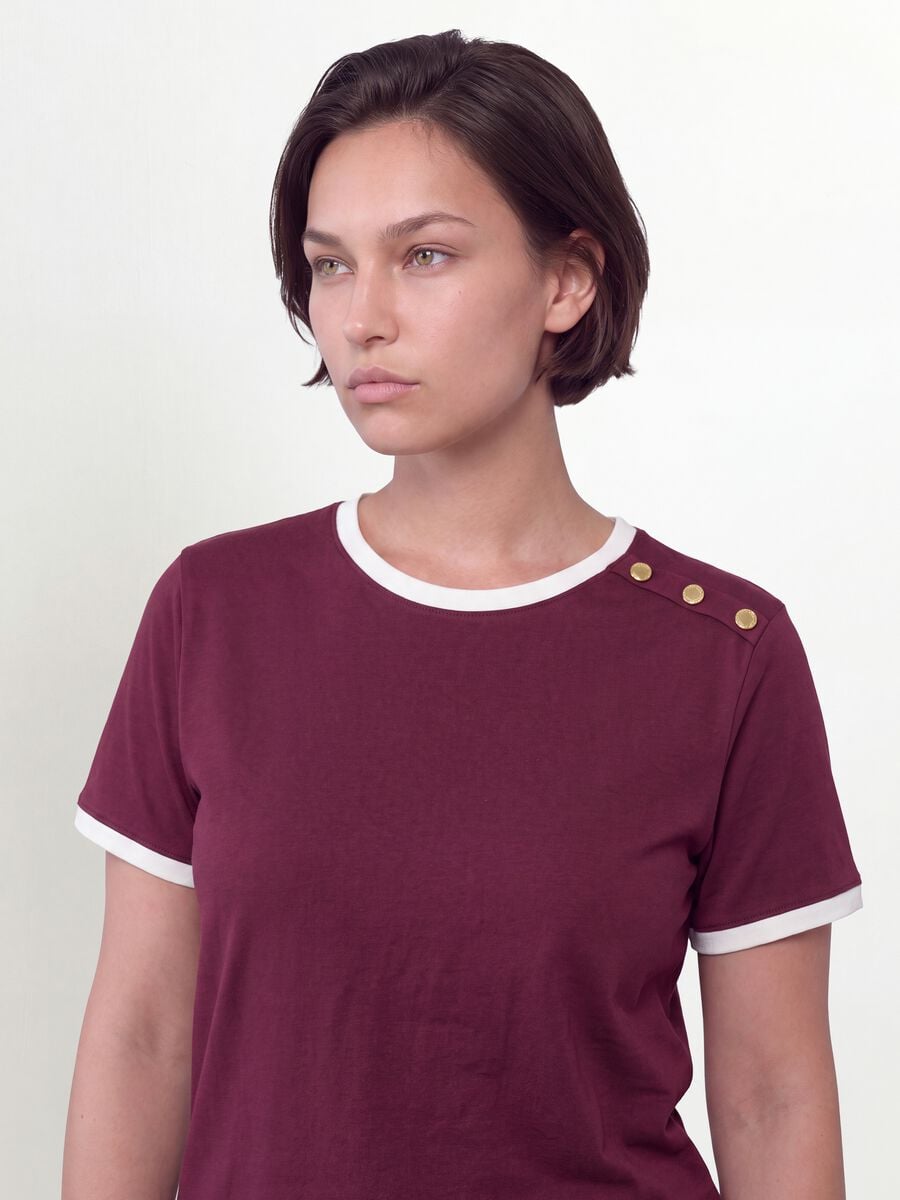 T-shirt rossa in puro cotone con bottoni regular fit_0