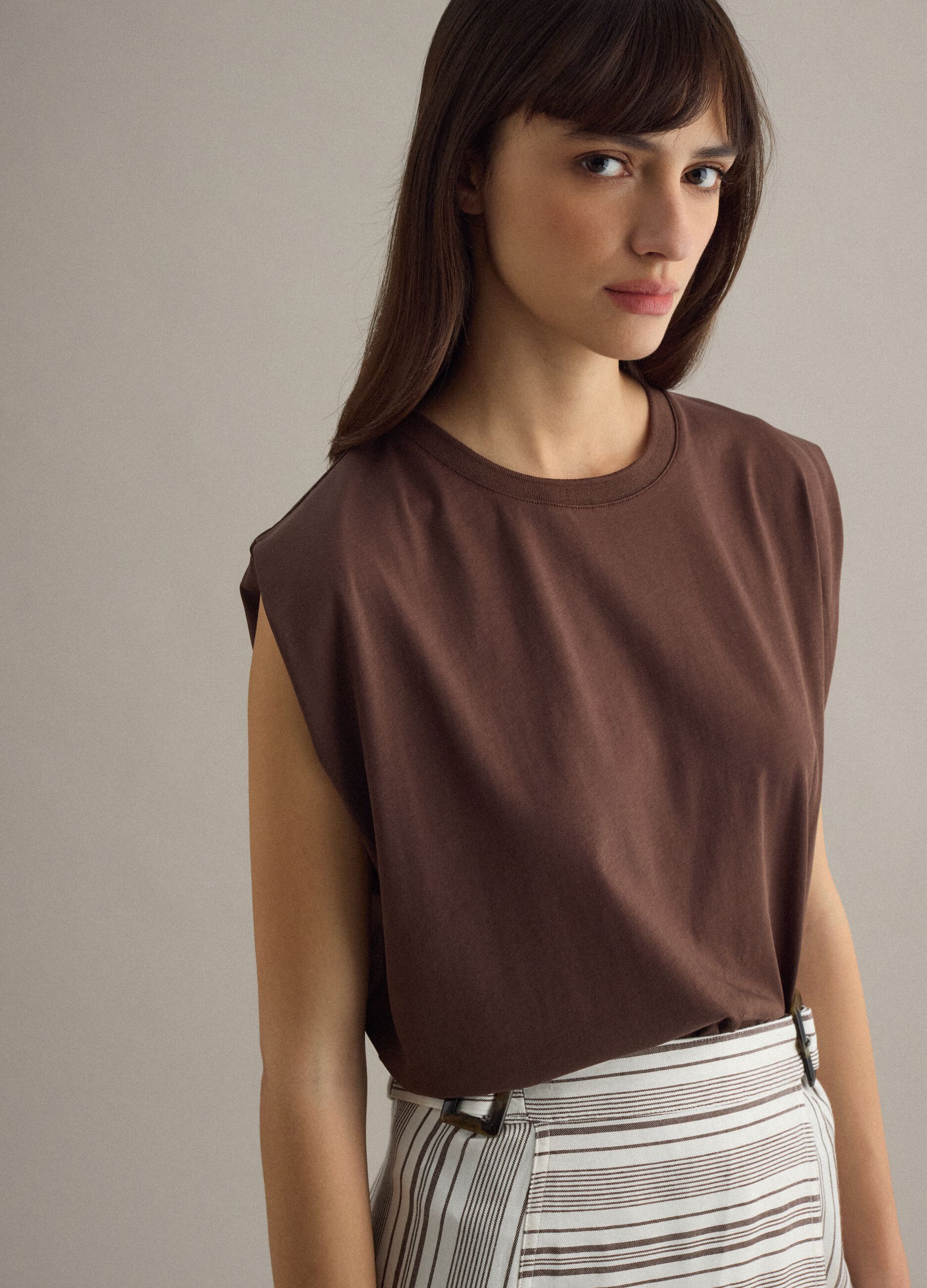 T shirt Marrone A Maniche Corte In Misto Cotone PIOMBO CONTEMPORARY Da T shirt Marrone A Maniche Corte In Misto Cotone PIOMBO CONTEMPORARY Da