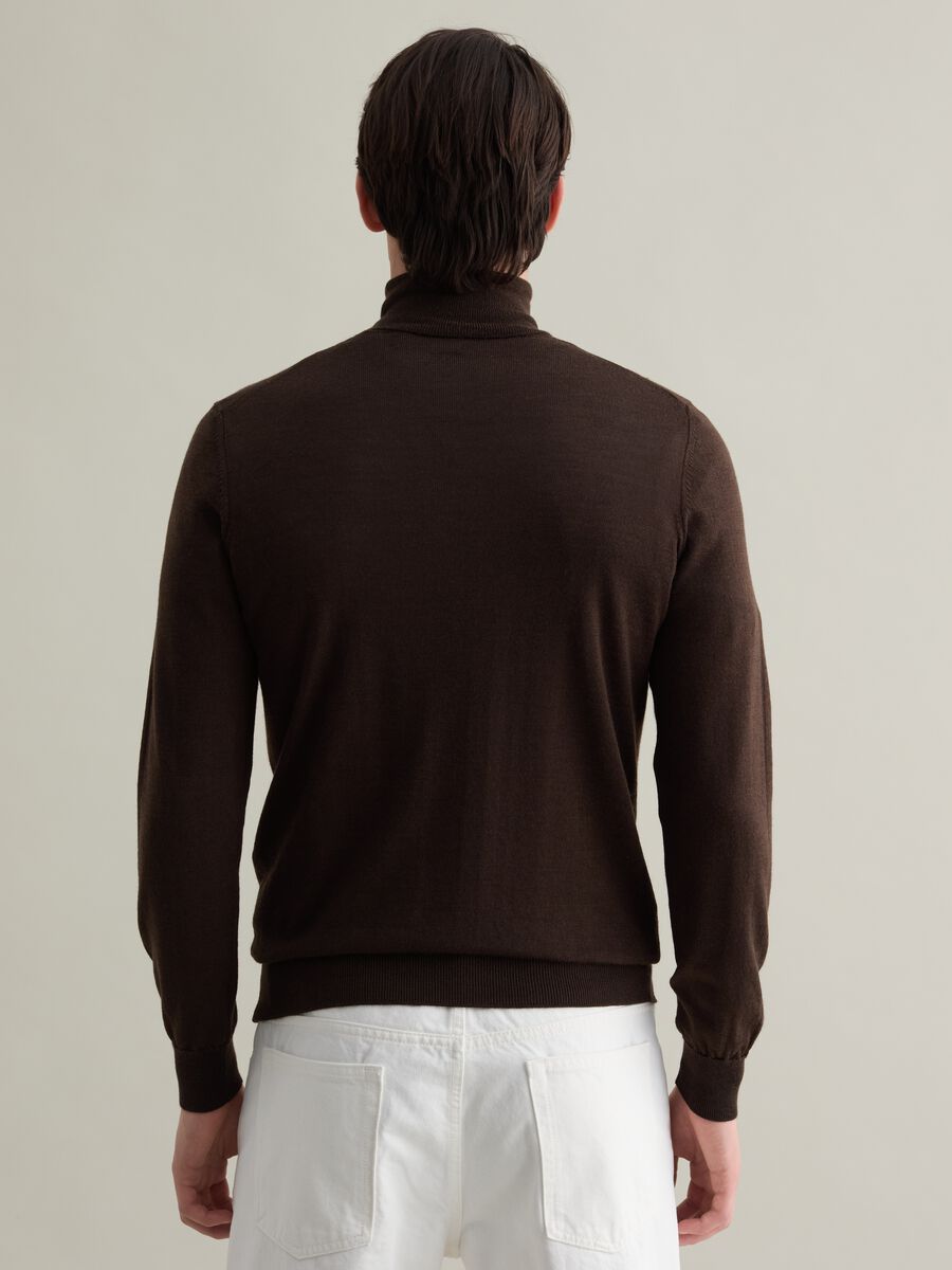Merino wool pullover with high neck_3
