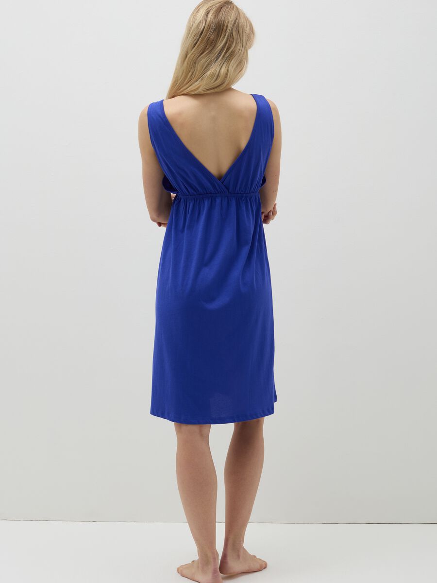 Nightdress with V neck_2