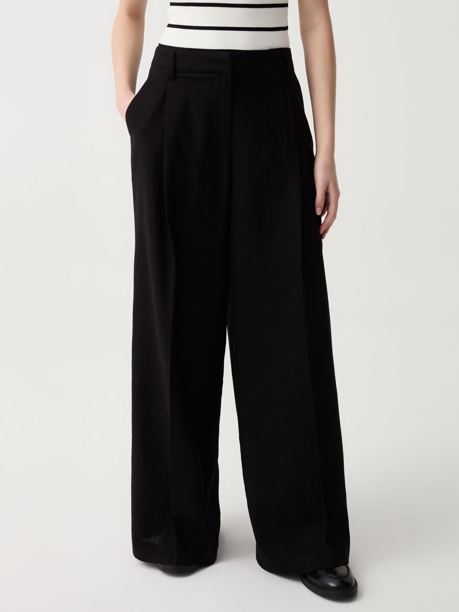 Wide-leg palazzo trousers with darts_1