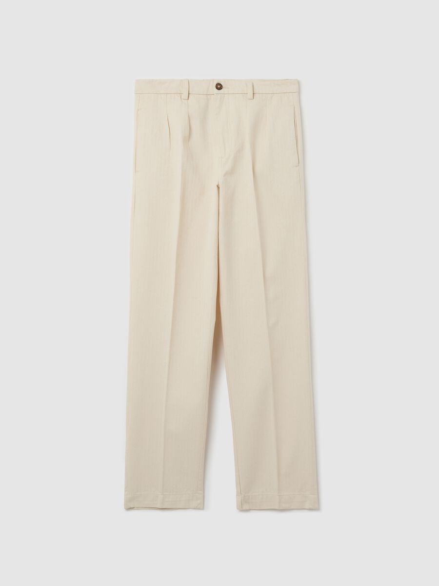 Pinstriped chino trousers with darts_4