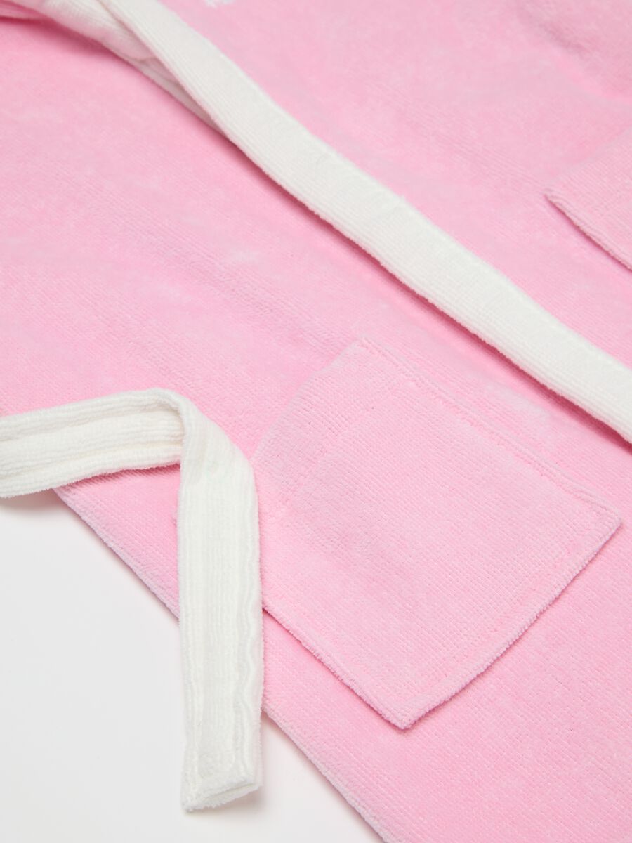 Girls’ multicoloured robe in 100% cotton with hood and pockets_3