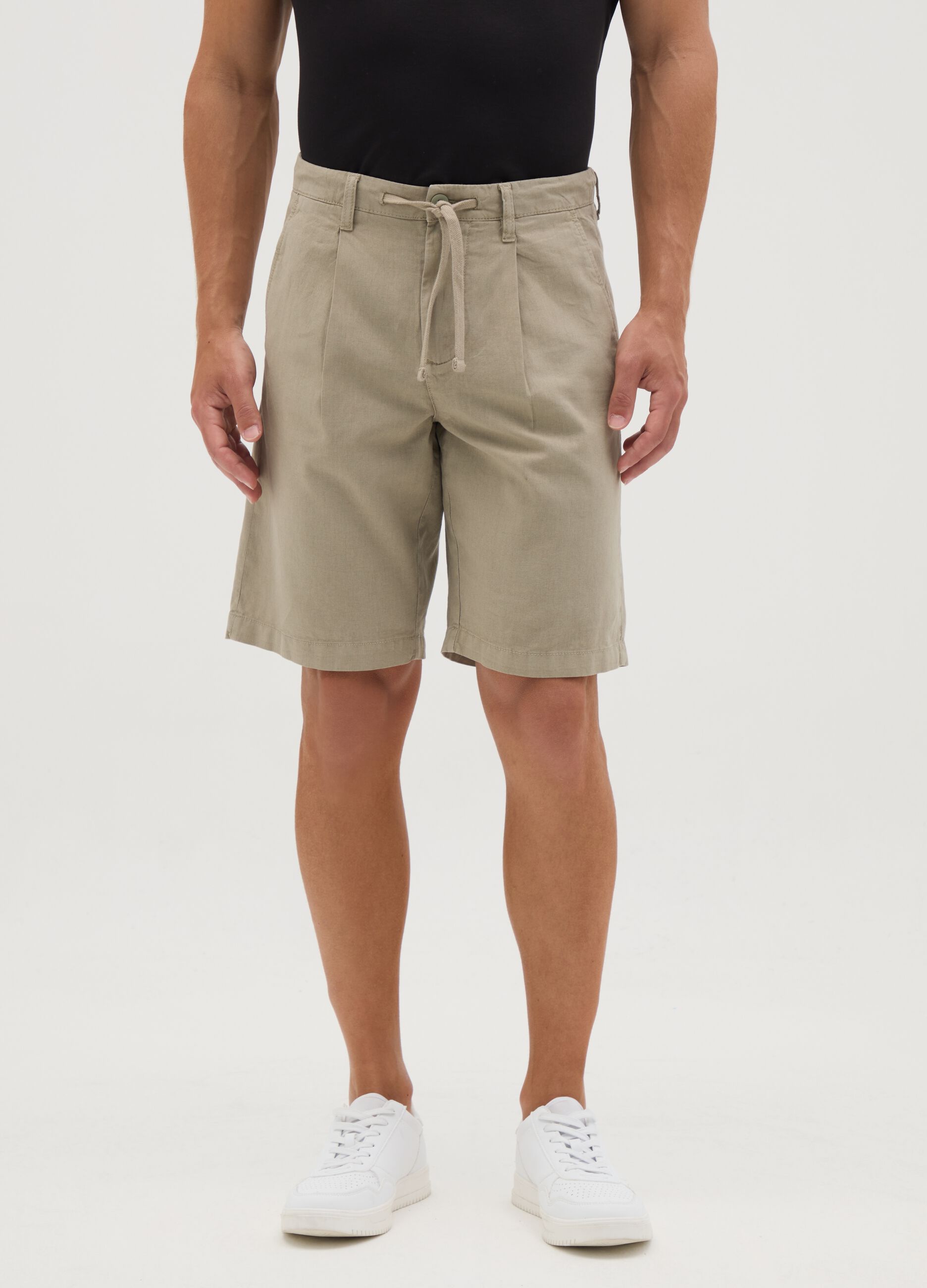 Bermuda da uomo in lino beige regular fit