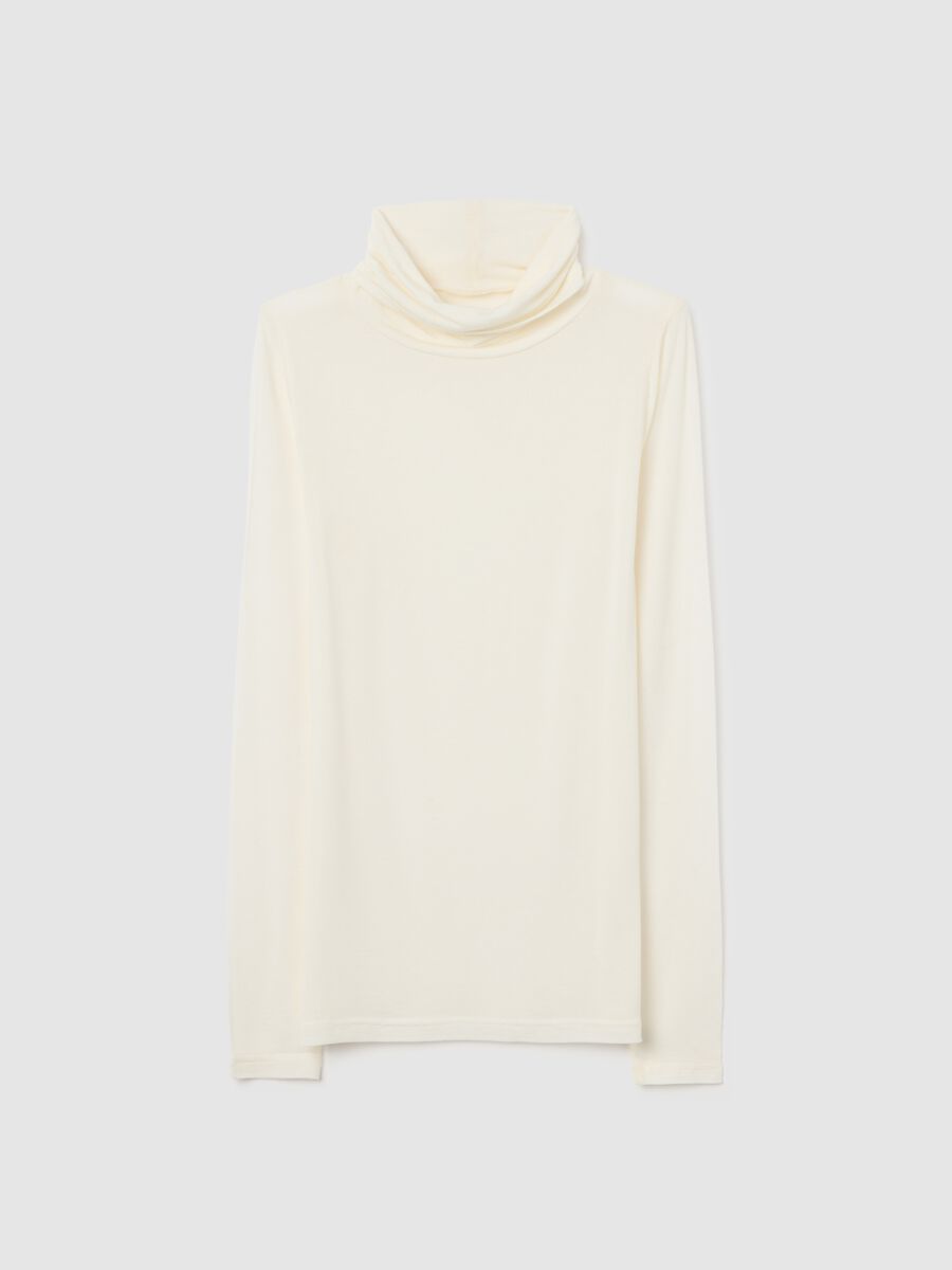 Maglia bianco panna con cashmere e collo alto_4
