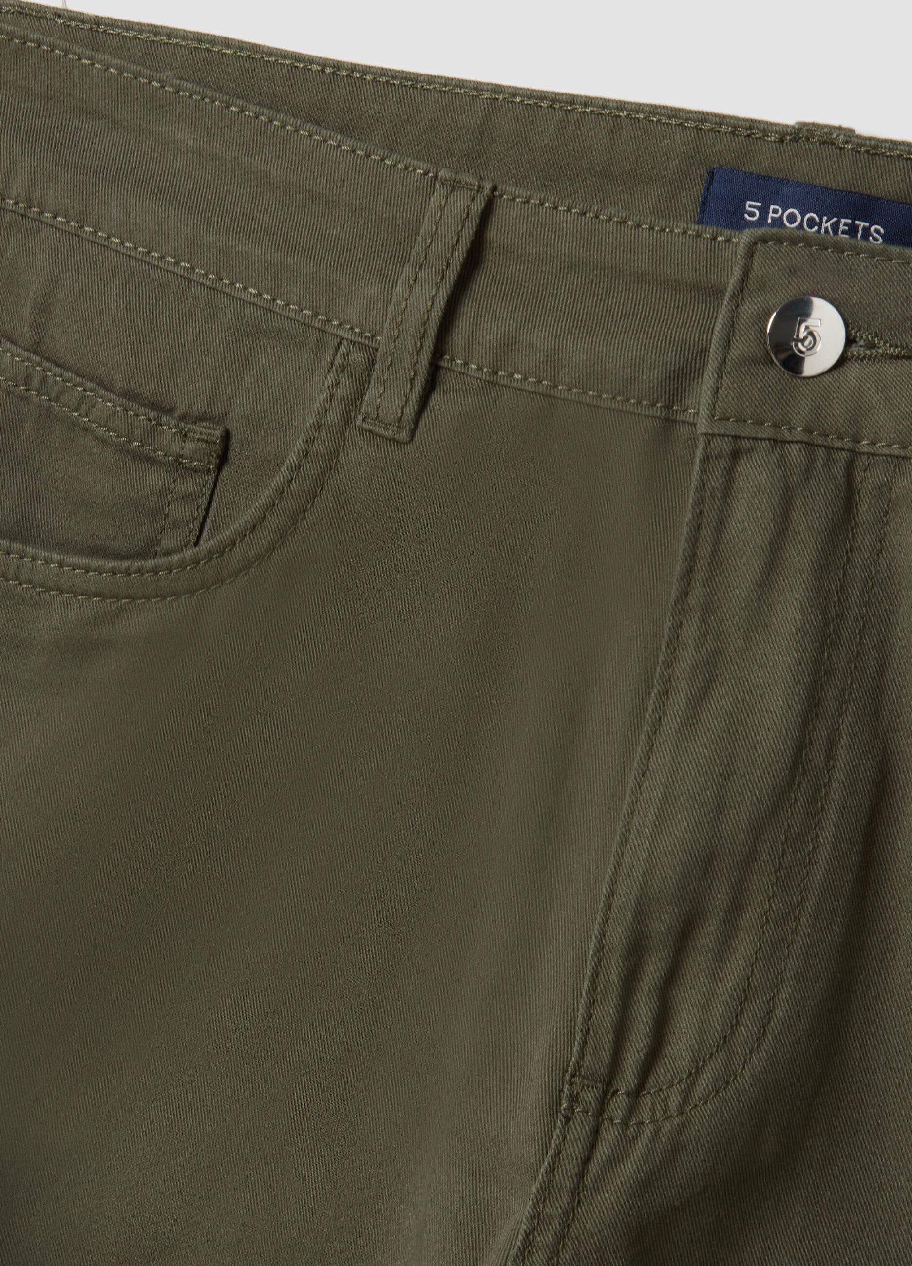 Green pure cotton regular-fit shorts