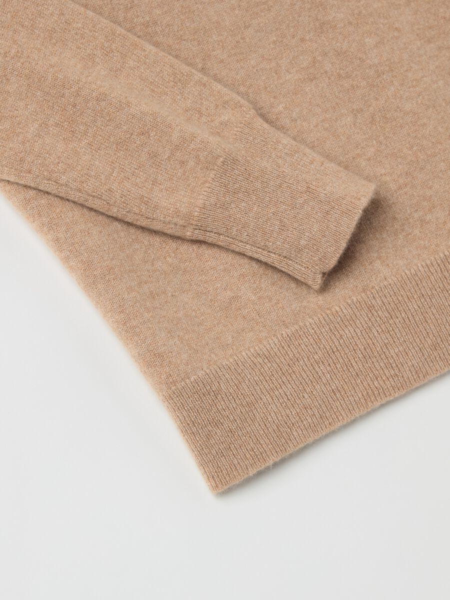 Pullover with round neck in cashmere_5