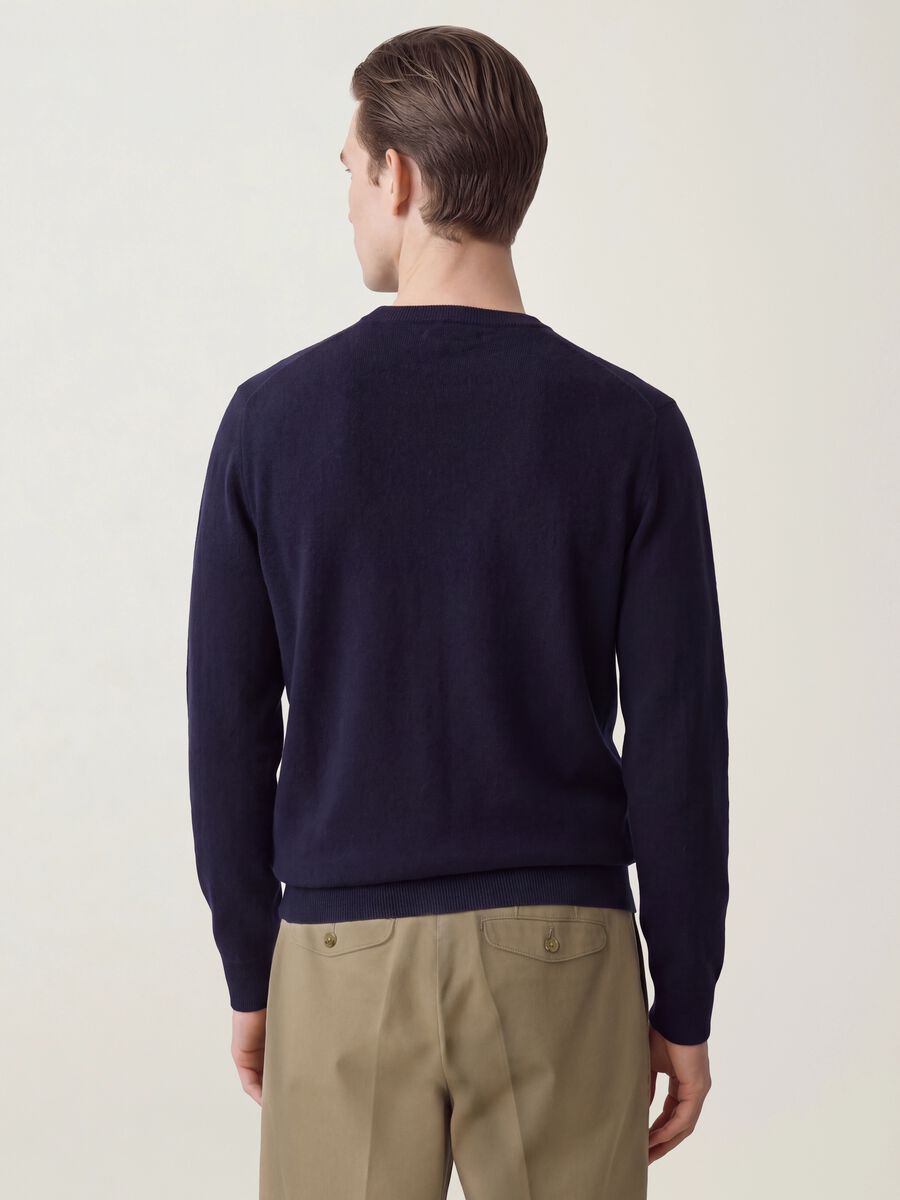 Maglia blu in misto cotone e cashmere girocollo_3