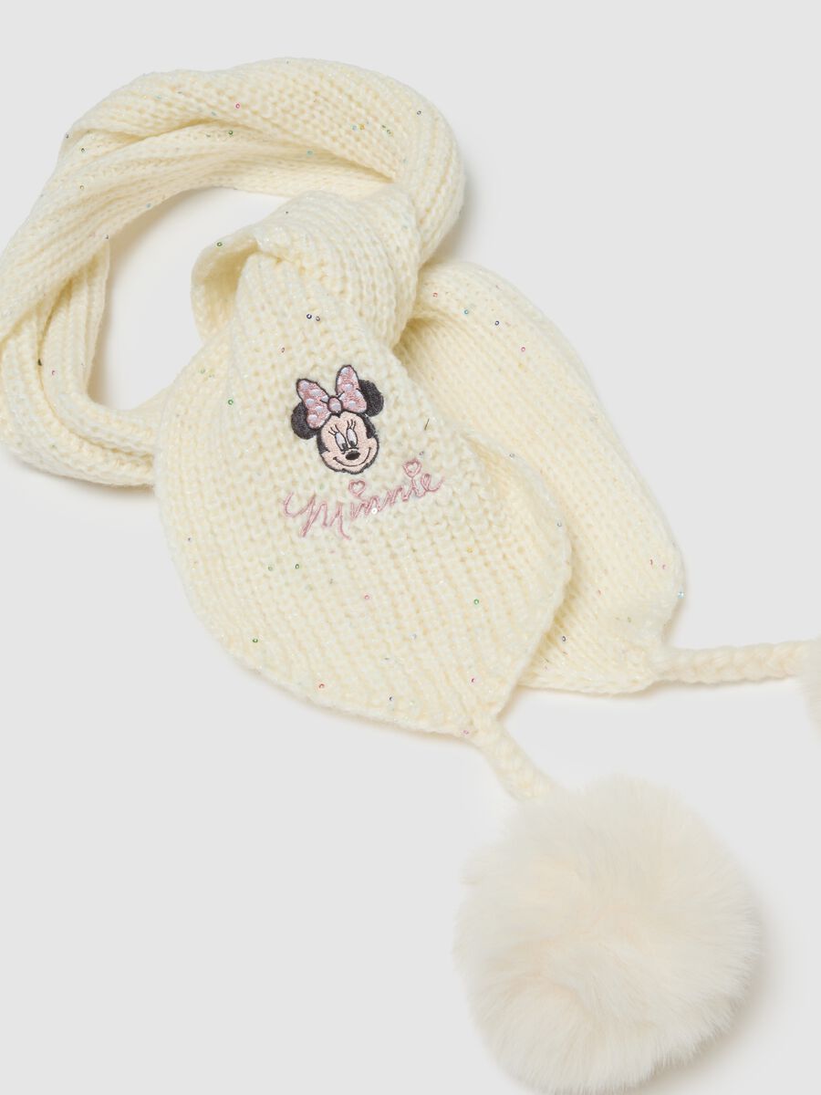 White girl's scarf with pom poms_2