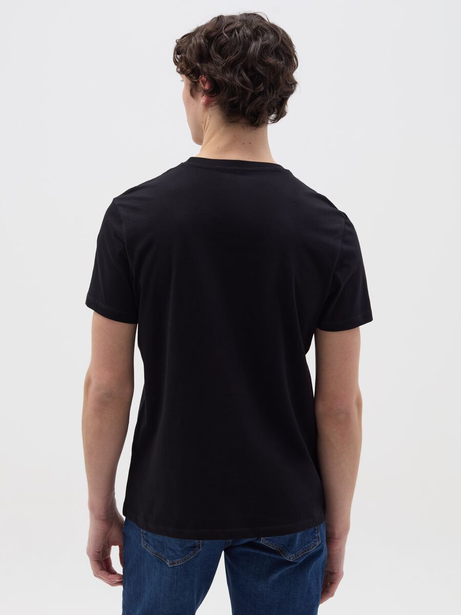 Relaxed-fit T-shirt with round neck_3