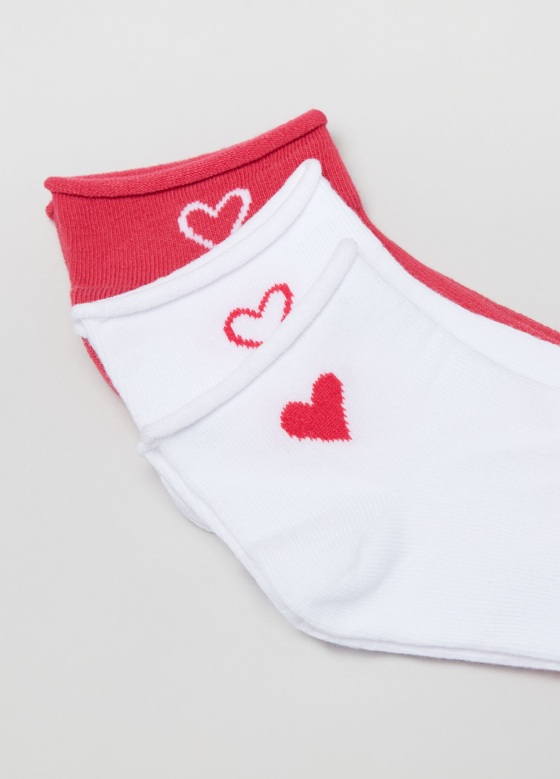 Three-pair pack shoe liners with heart design