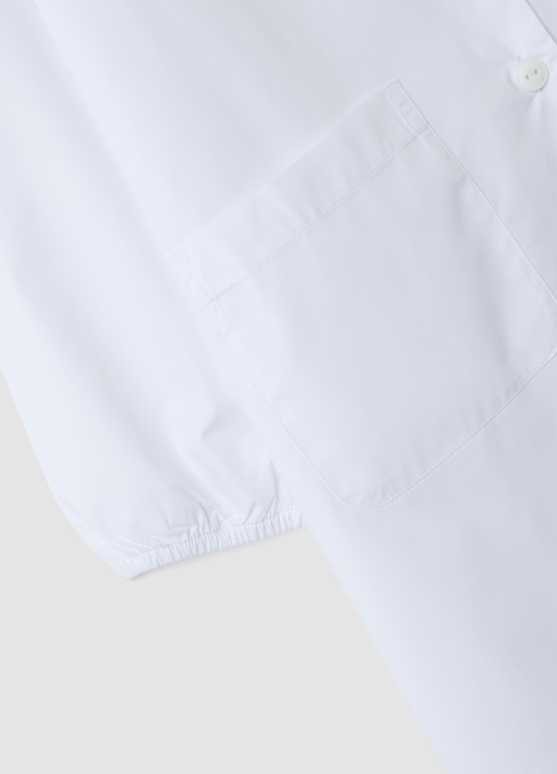 2-pack of white girls&rsquo; school aprons with classic collar