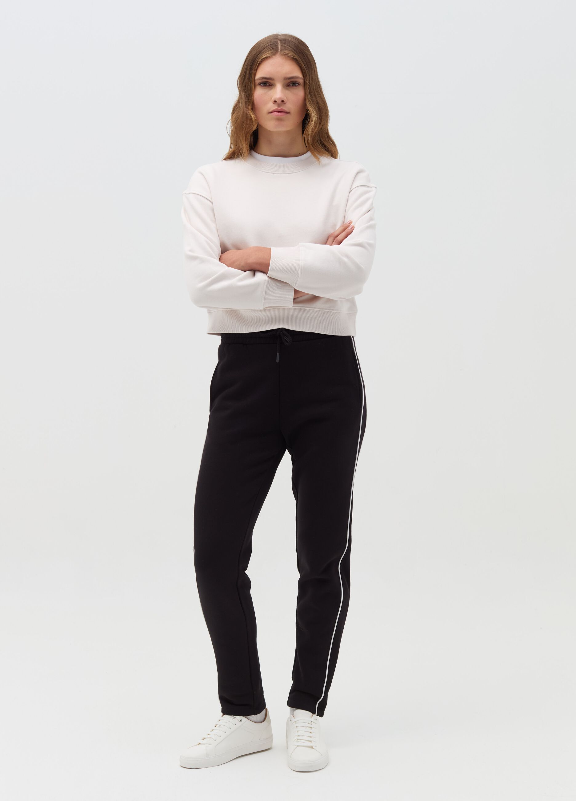 Essential joggers with striped edging