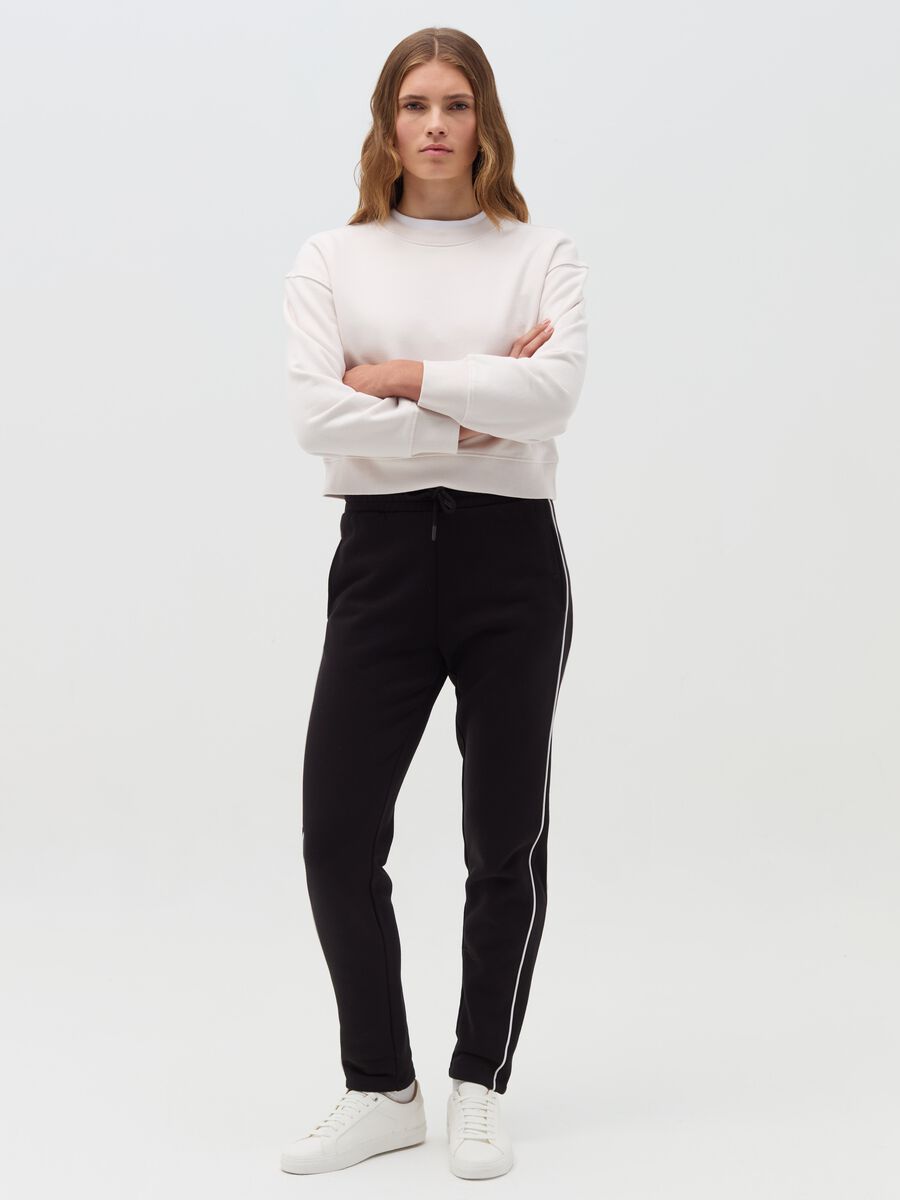 Essential joggers with striped edging_0