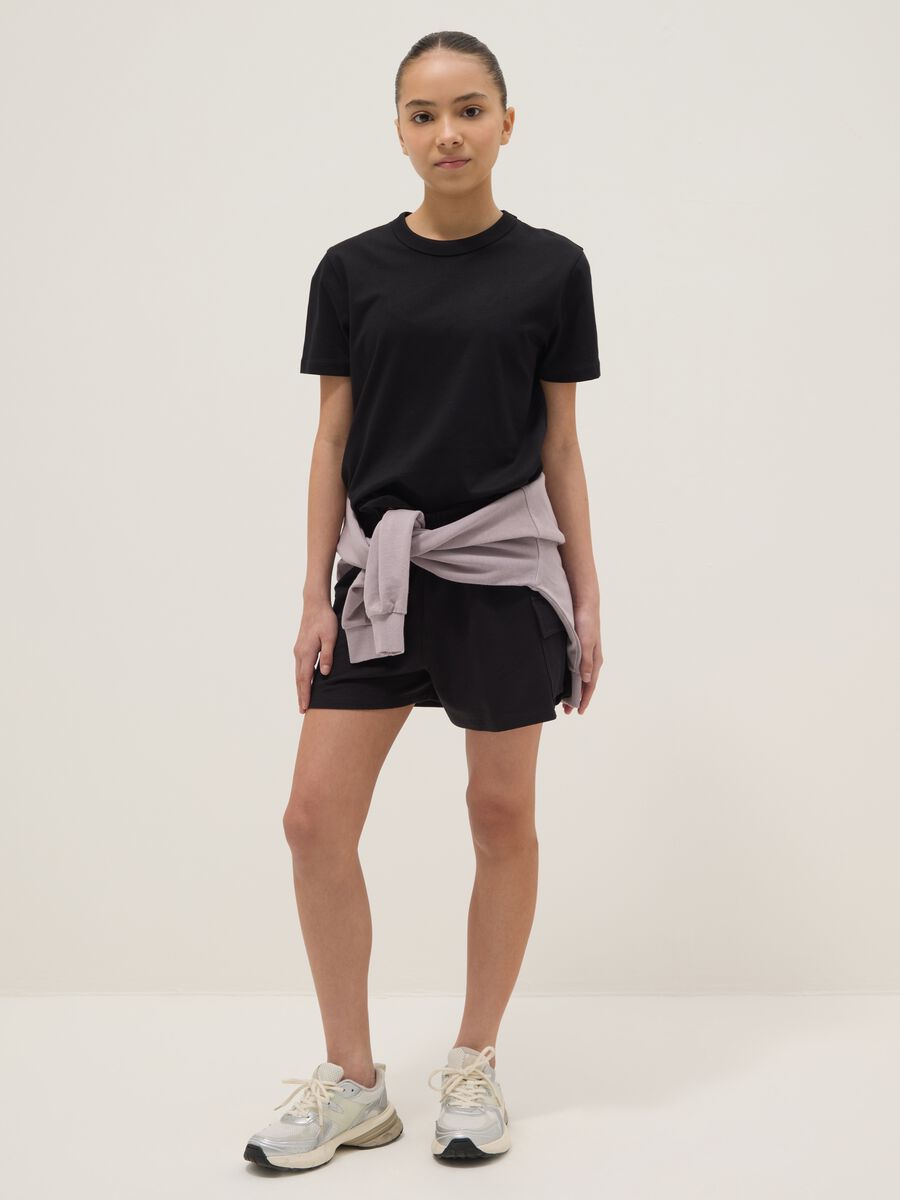 Shorts cargo in misto cotone neri da ragazza relaxed fit_0