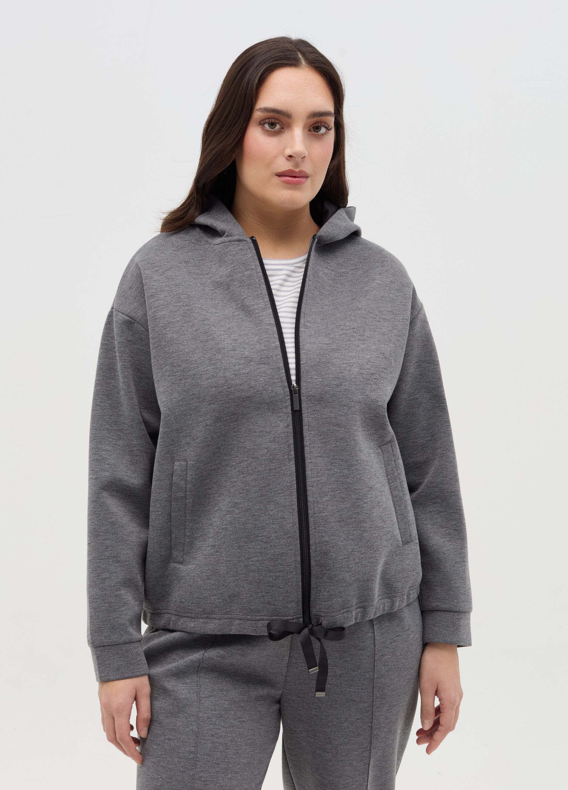 Curvy full-zip hoodie
