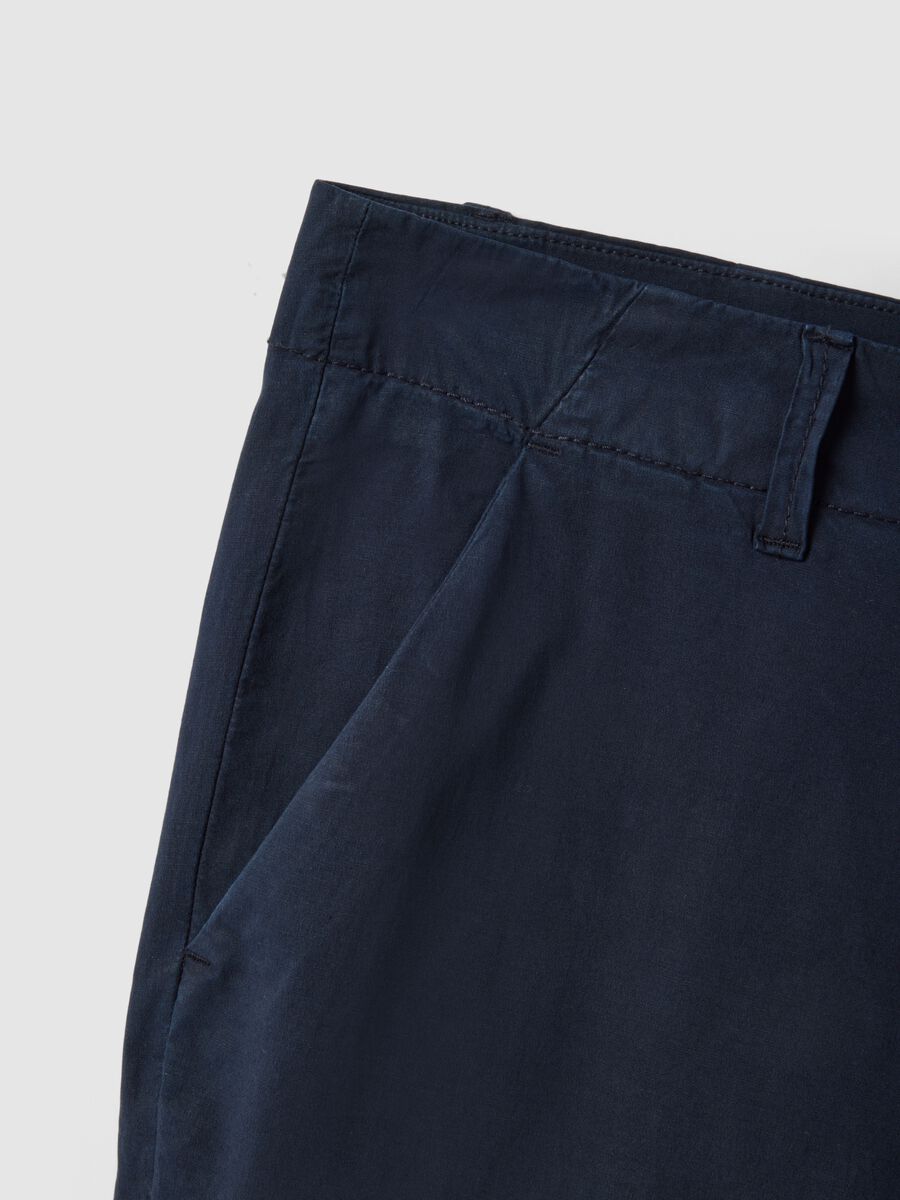 Pantaloni chino in cotone elasticizzato blu slim fit_1