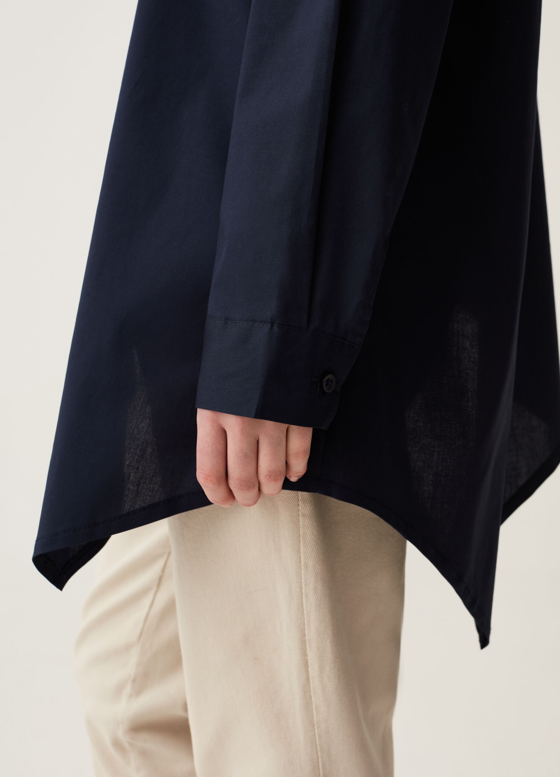 Camicia asimmetrica oversize Hybrid_3