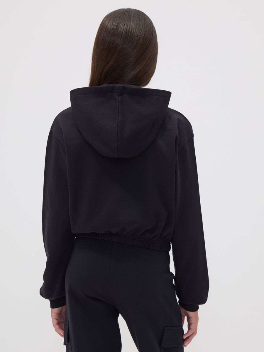 Short black pure cotton hoodie with crew neck for girls_2