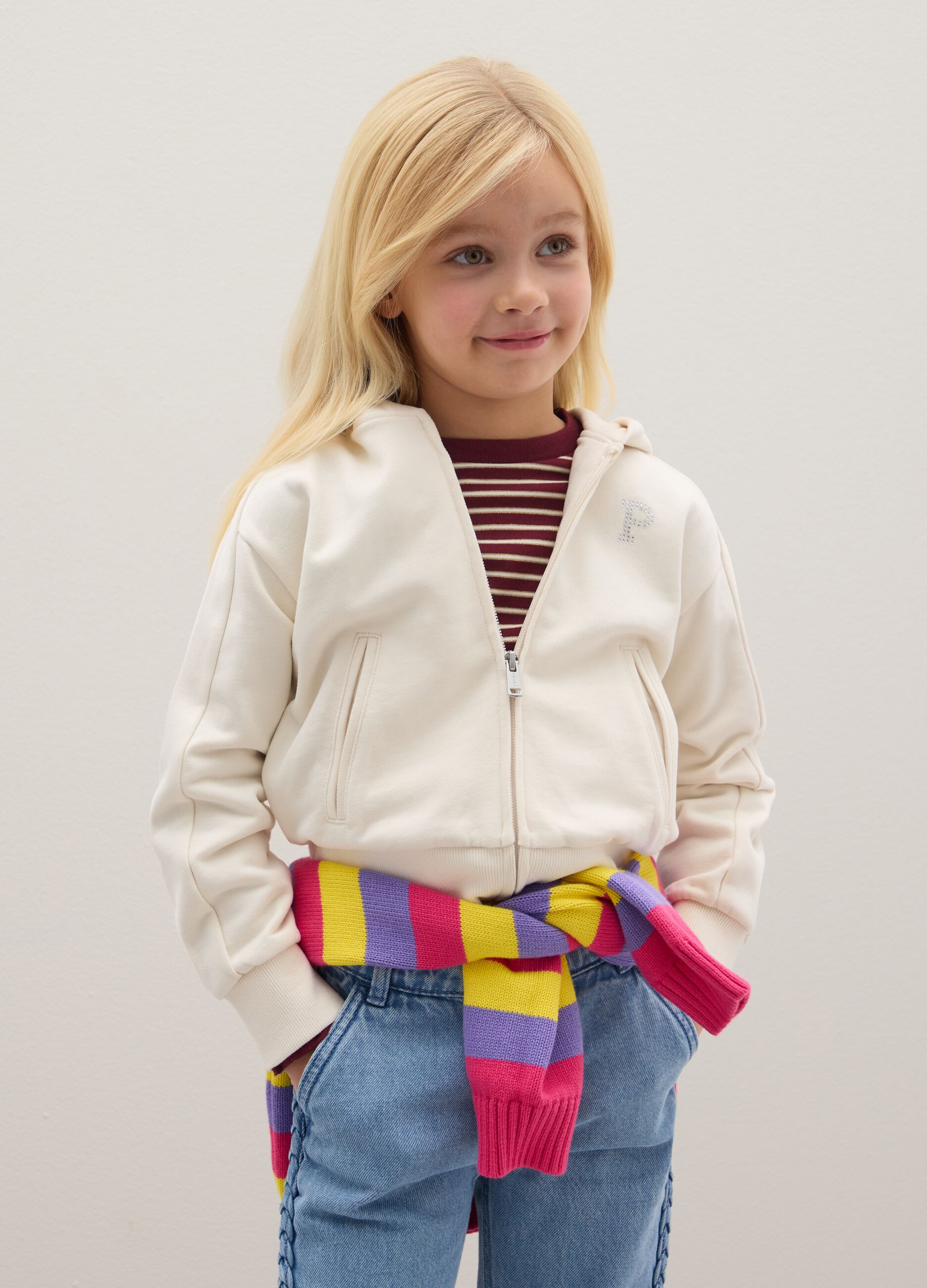 Girls' regular fit white pure cotton sweatshirt