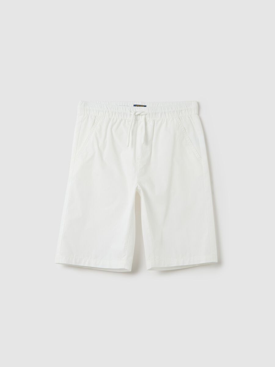 Shorts da ragazzo in puro cotone bianco regular fit con coulisse_0