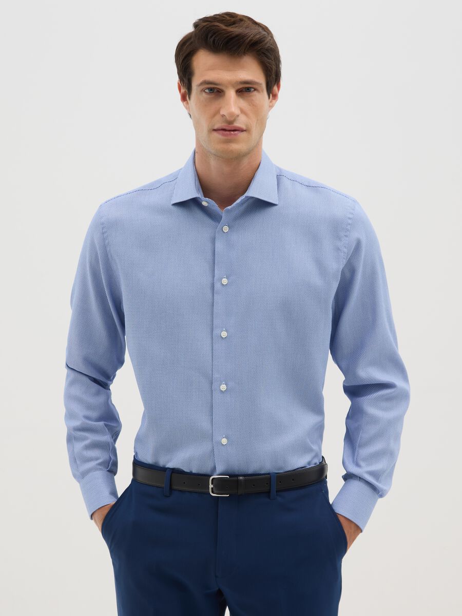 Camicia azzurra in puro cotone regular fit con colletto classico_0