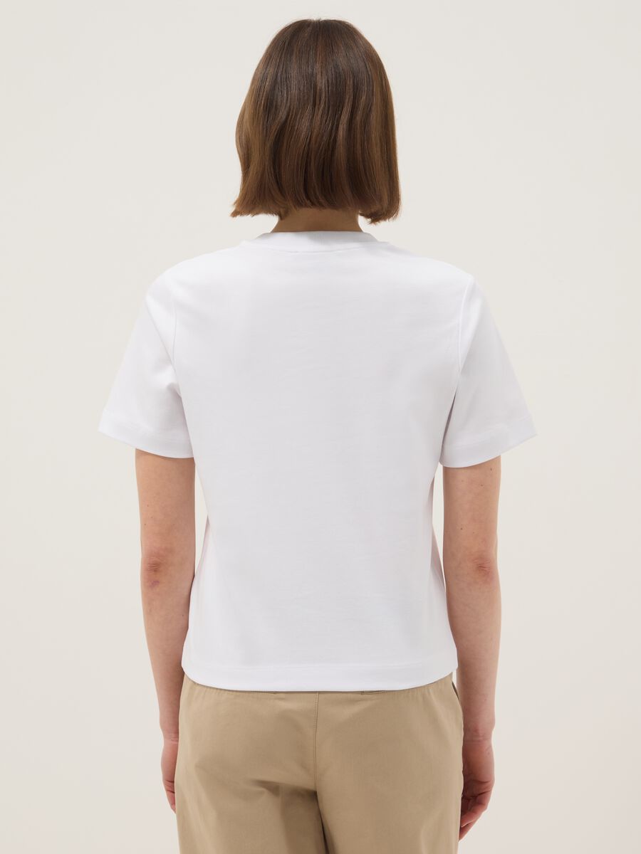 White pure cotton T-shirt with relaxed fit_3