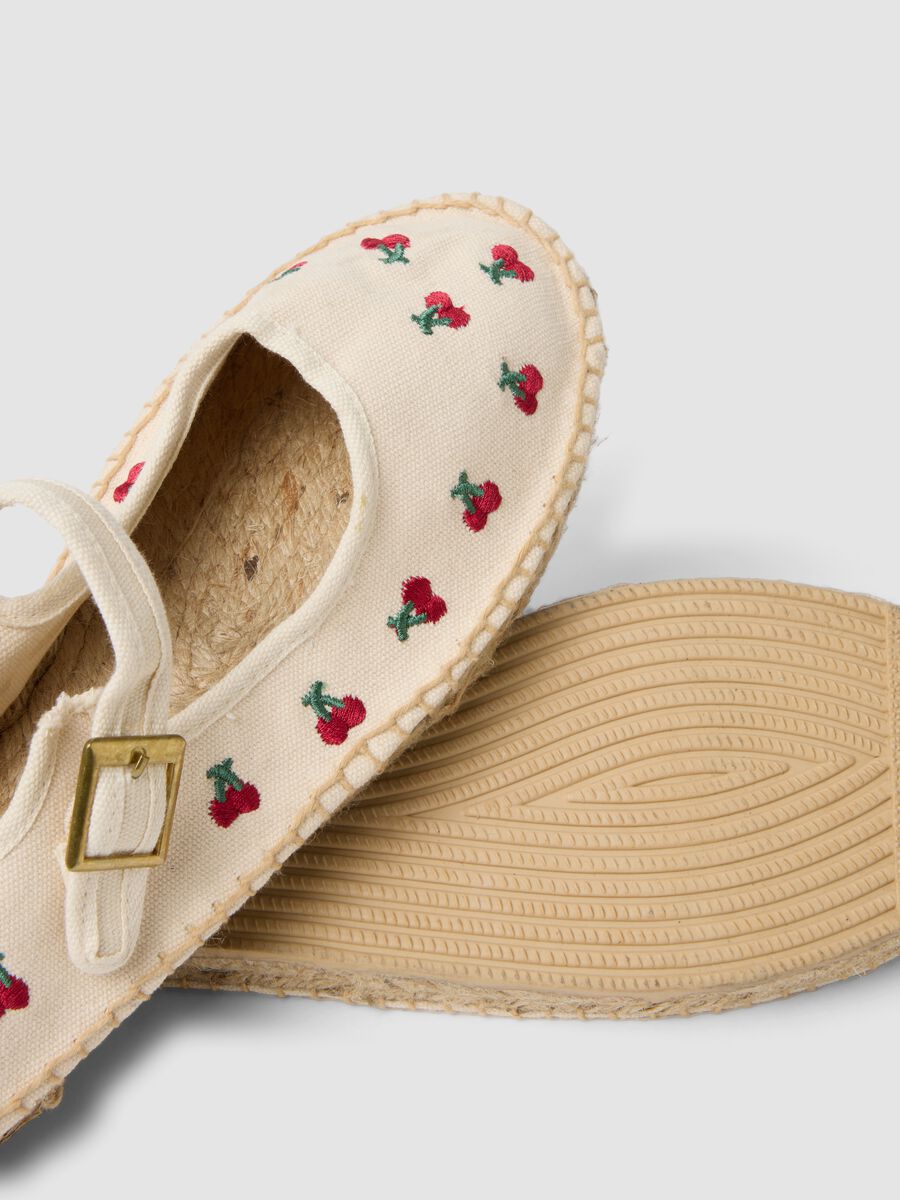 Beige espadrilles with cherry embroidery and ankle strap_2