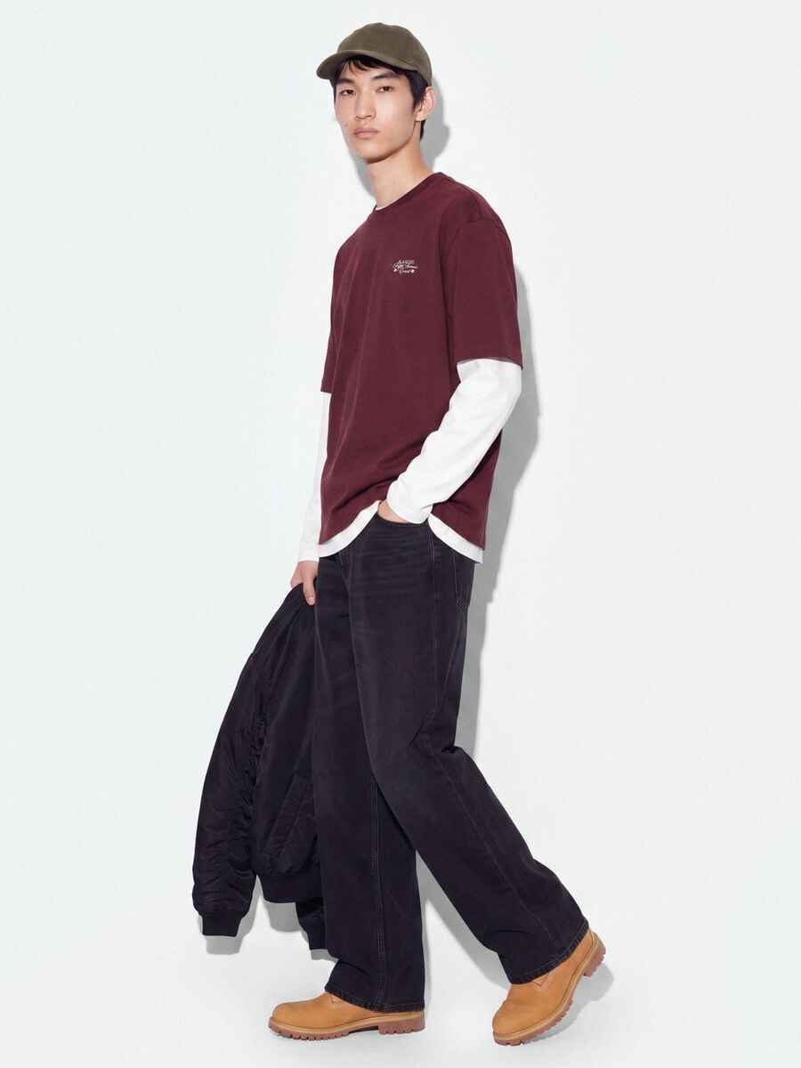 T-shirt rossa crop in puro cotone con stampa boxy fit_1