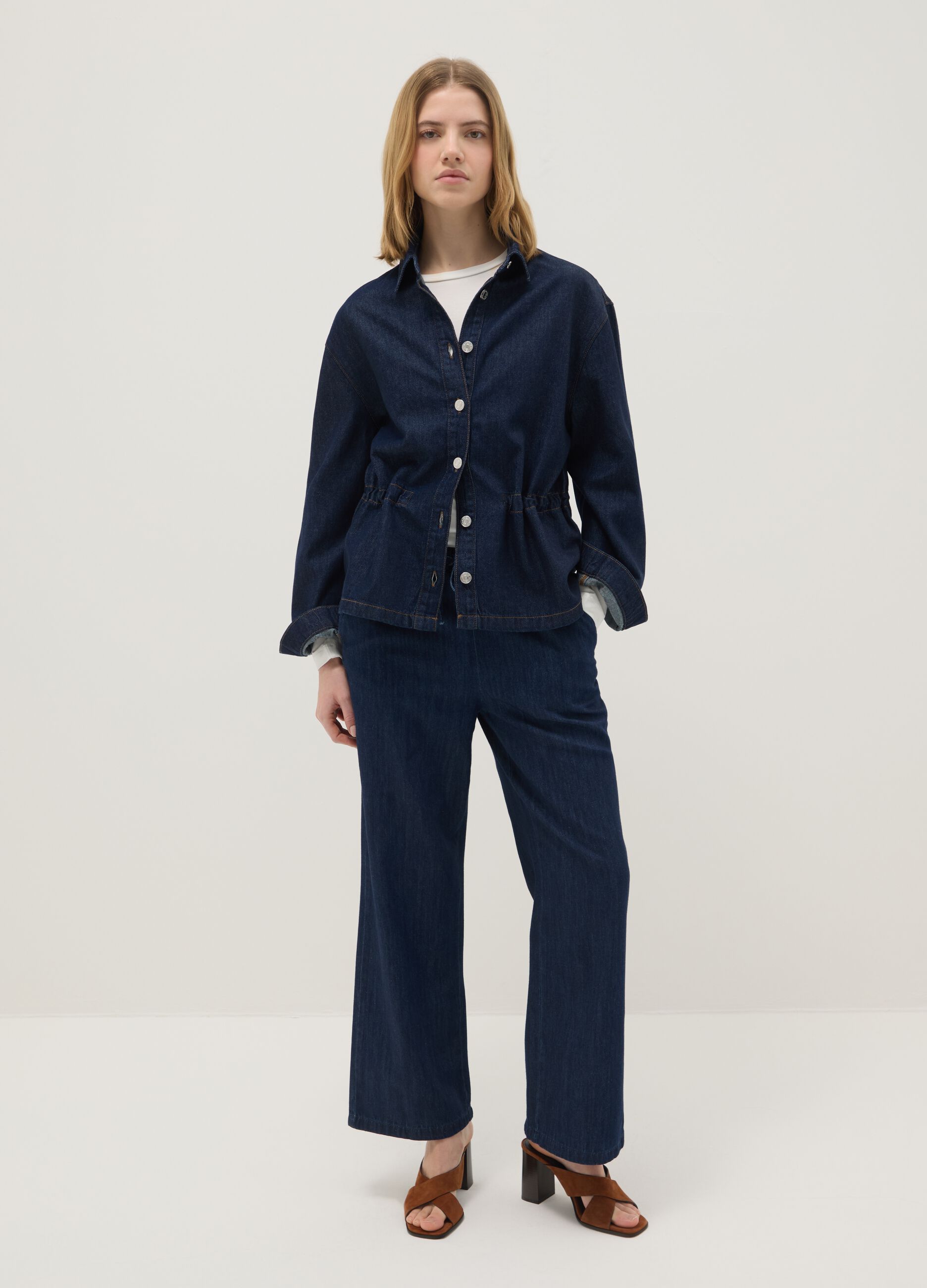 Blue denim jacket in pure cotton regular fit with buttons