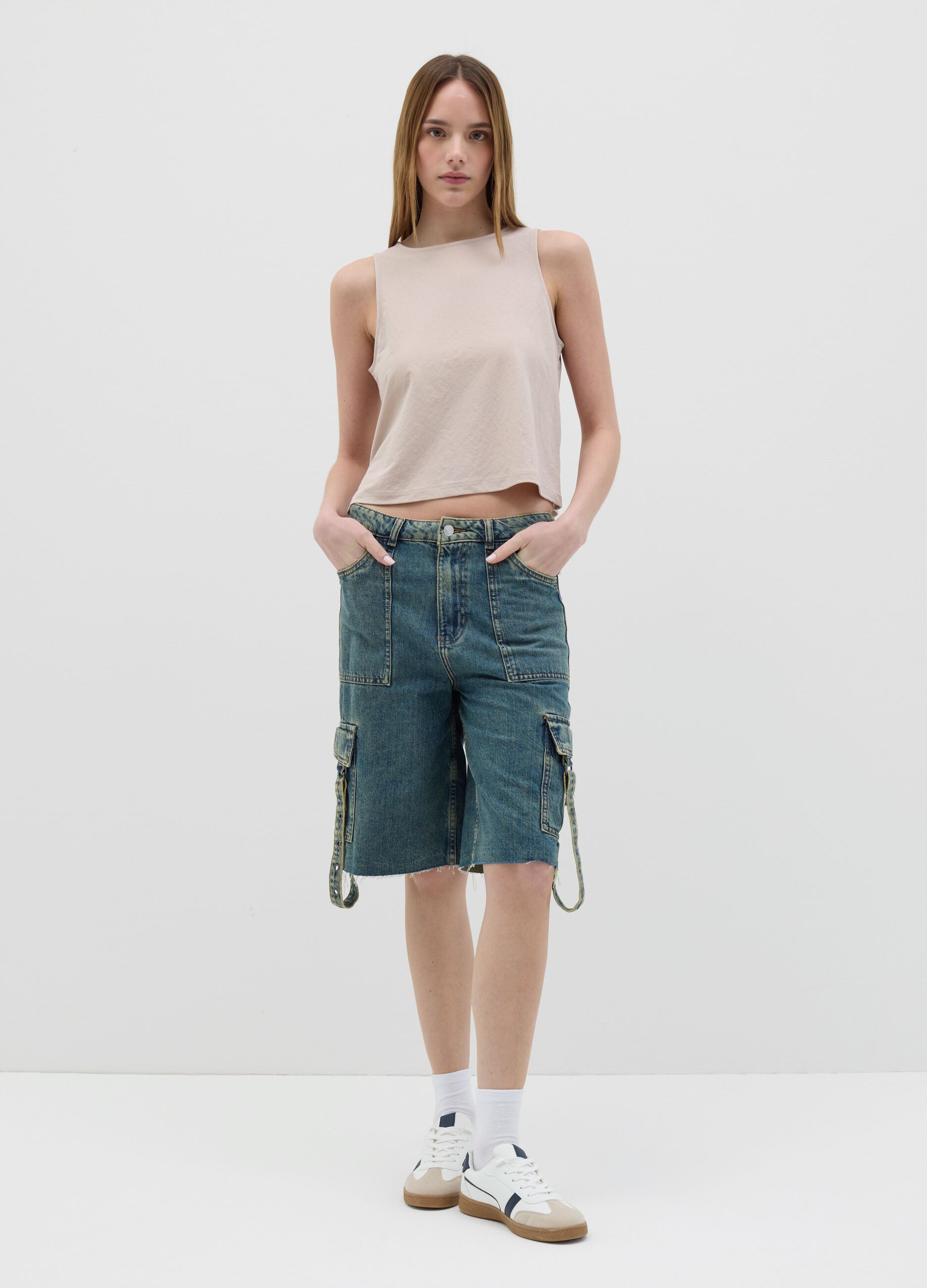 Women's cropped waist top in beige viscose blend with regular fit