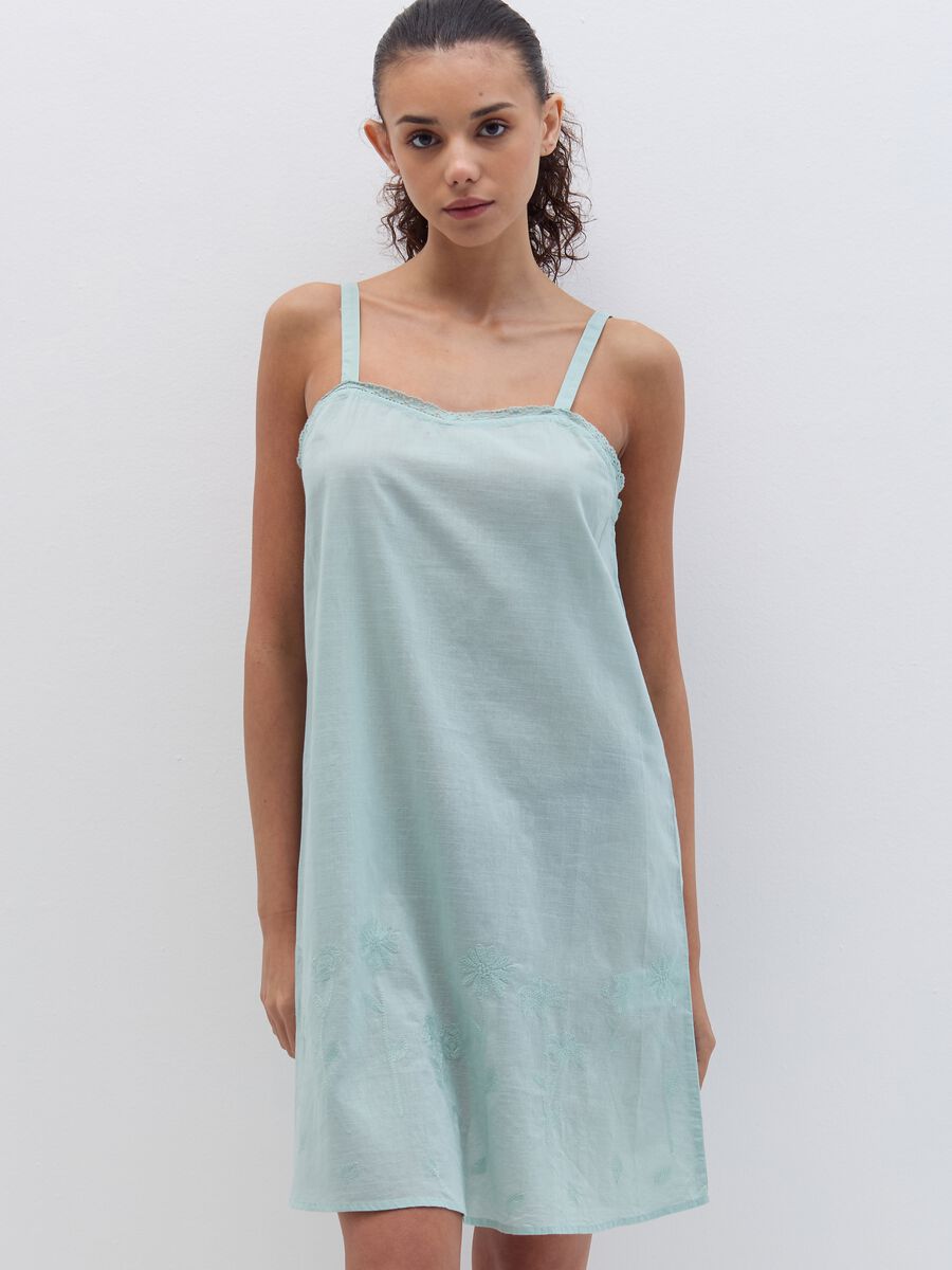 Cotton nightdress with embroidery_1