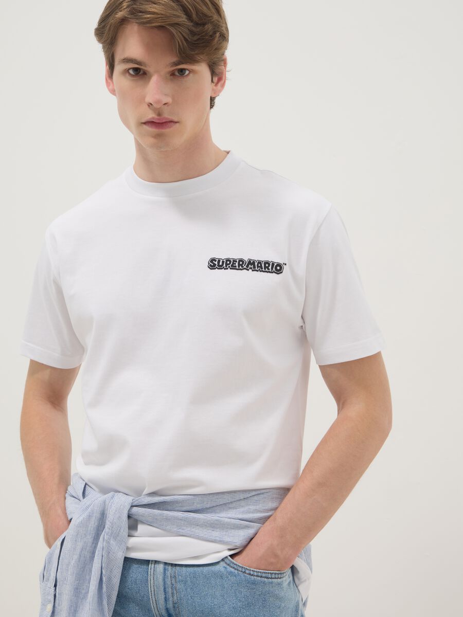 White regular fit pure cotton T-shirt with Super Mario print_0