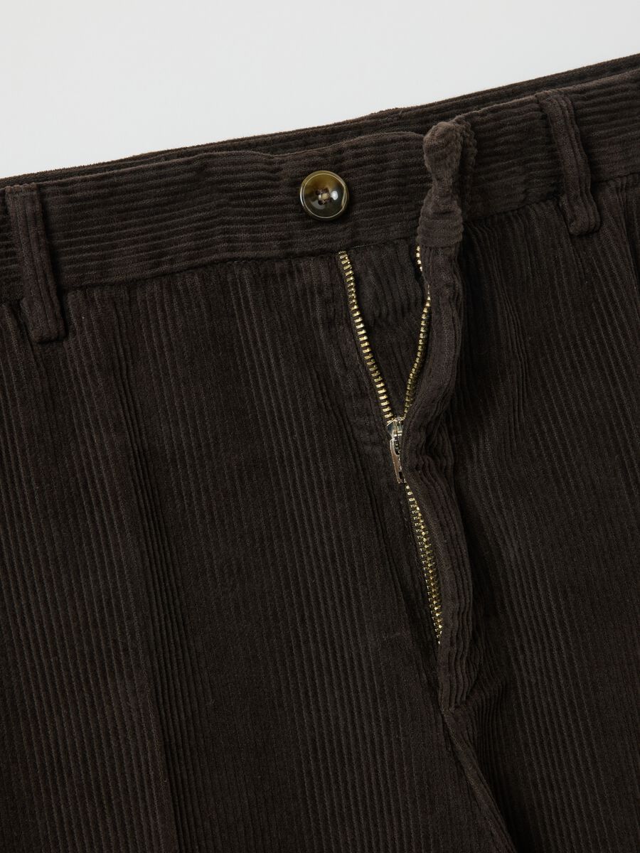 Brown corduroy chinos in pure cotton regular fit_5
