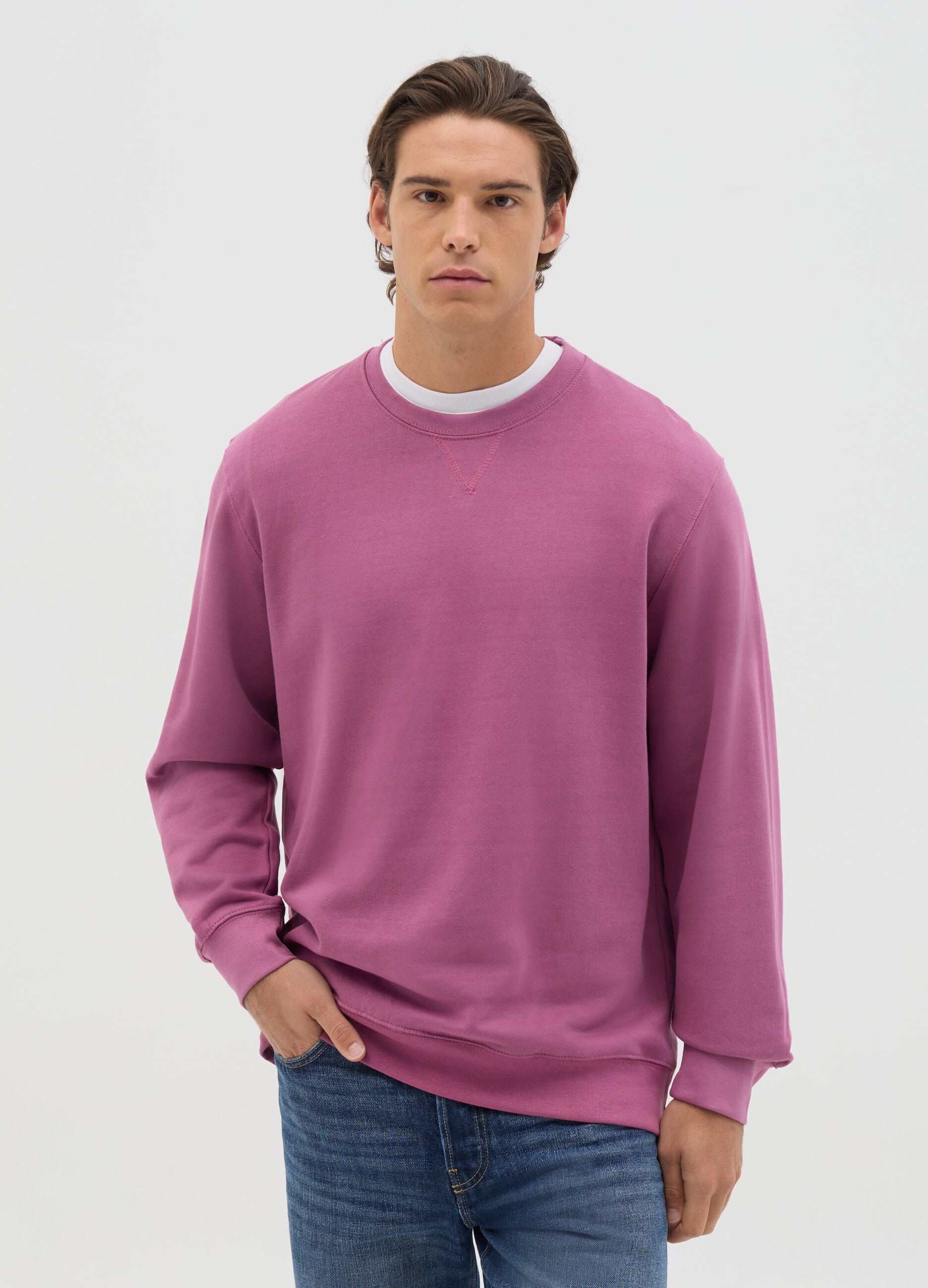Oversized sweatshirt with round neck
