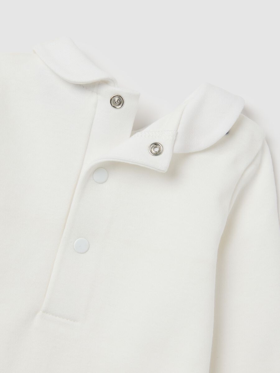 Newborn Bodysuit in Pure White Cotton_3