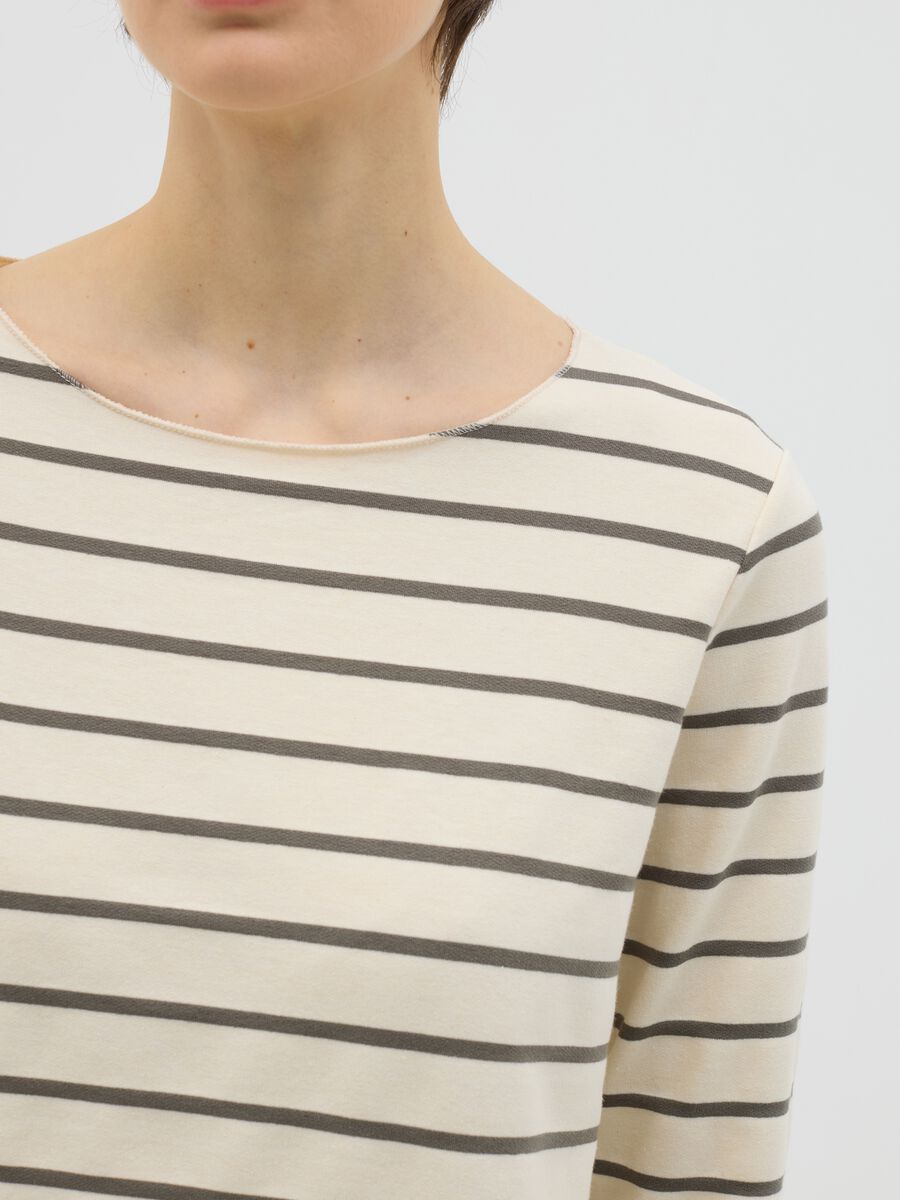 White and grey T-shirt in striped cotton_2