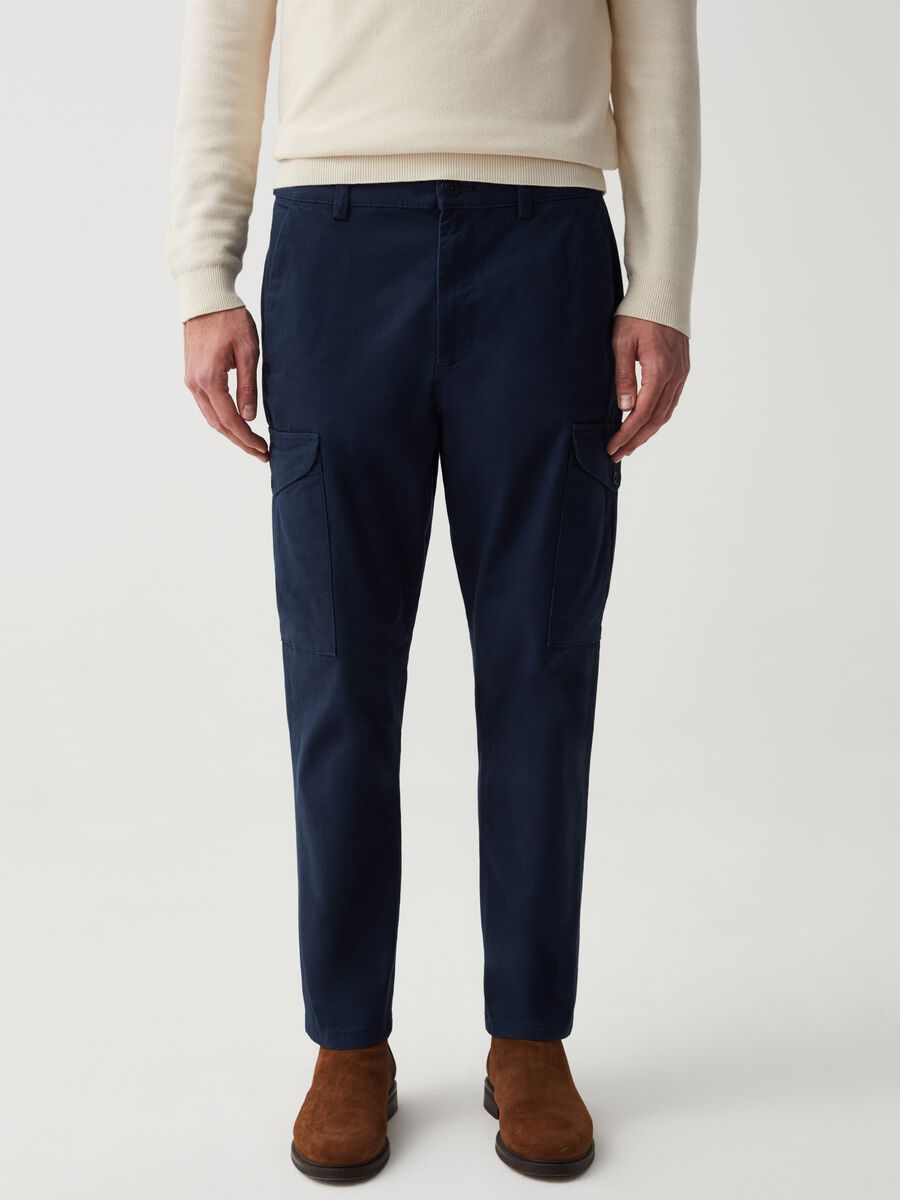 Regular-fit cargo trousers_1
